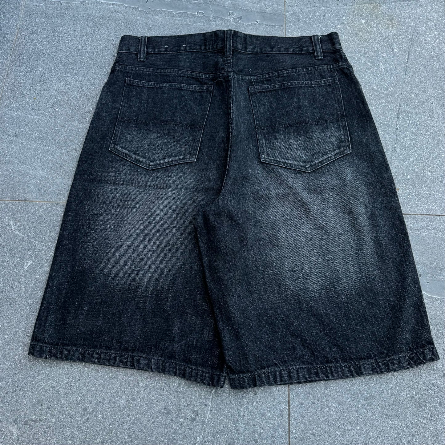 insane footlocker jorts - 36”