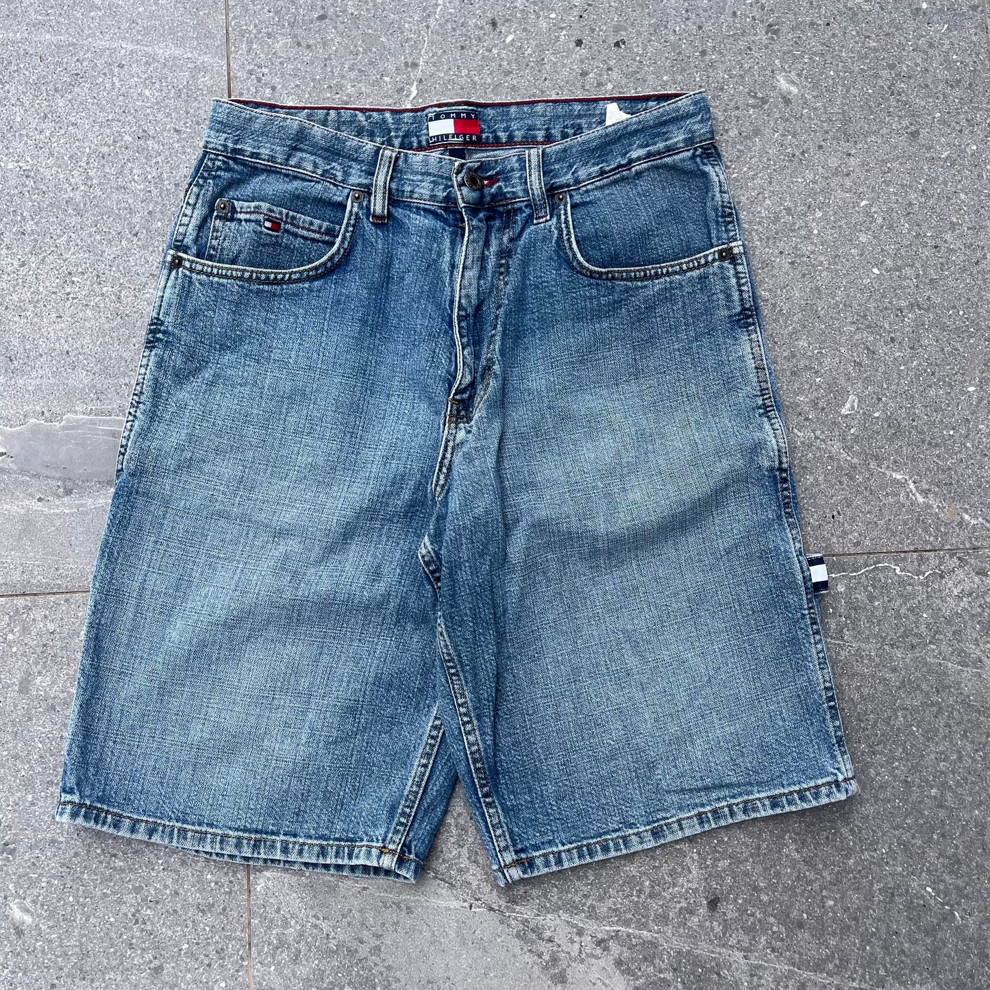 2000s tommy hilfiger jorts - 30”