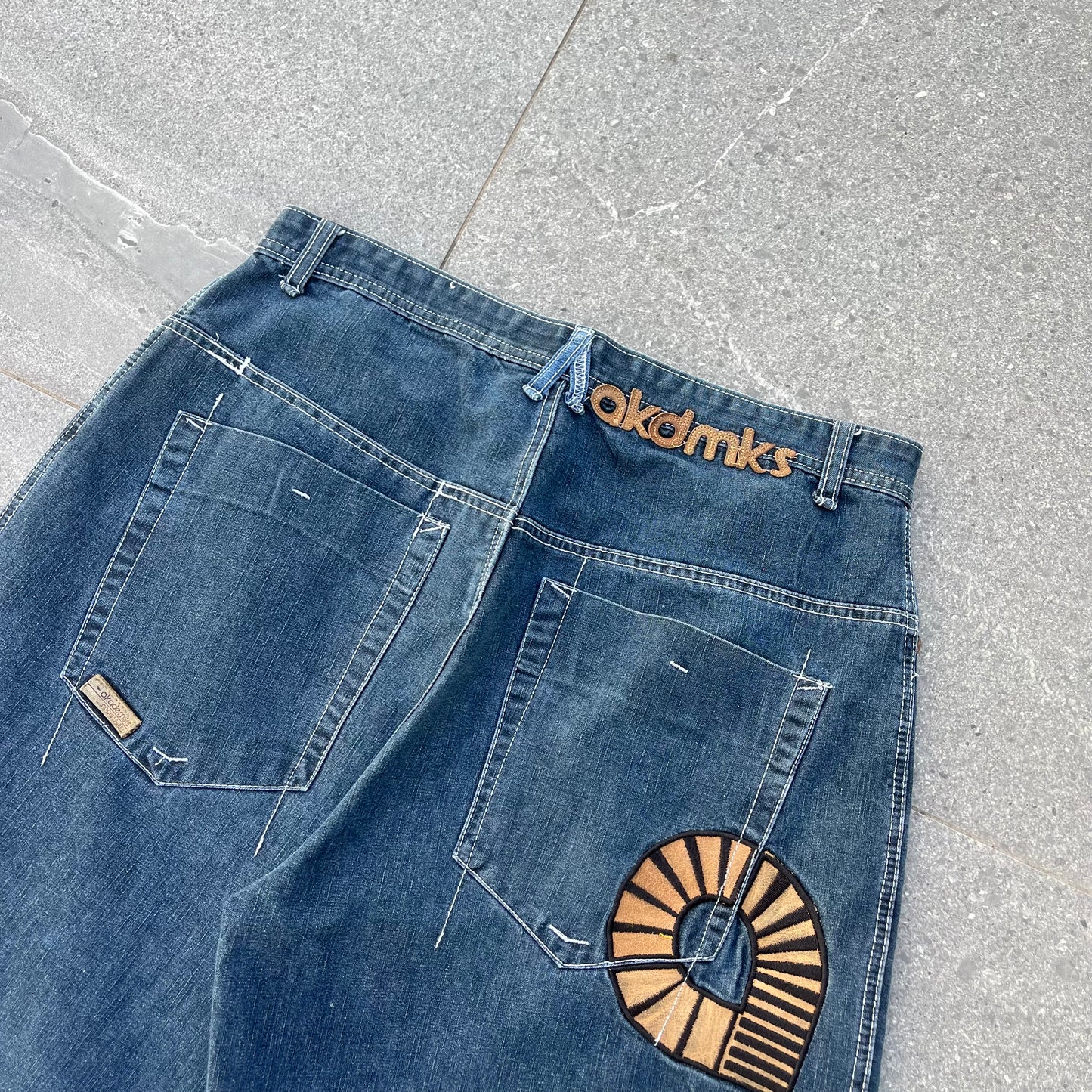 2000s akademiks jeans - 34”