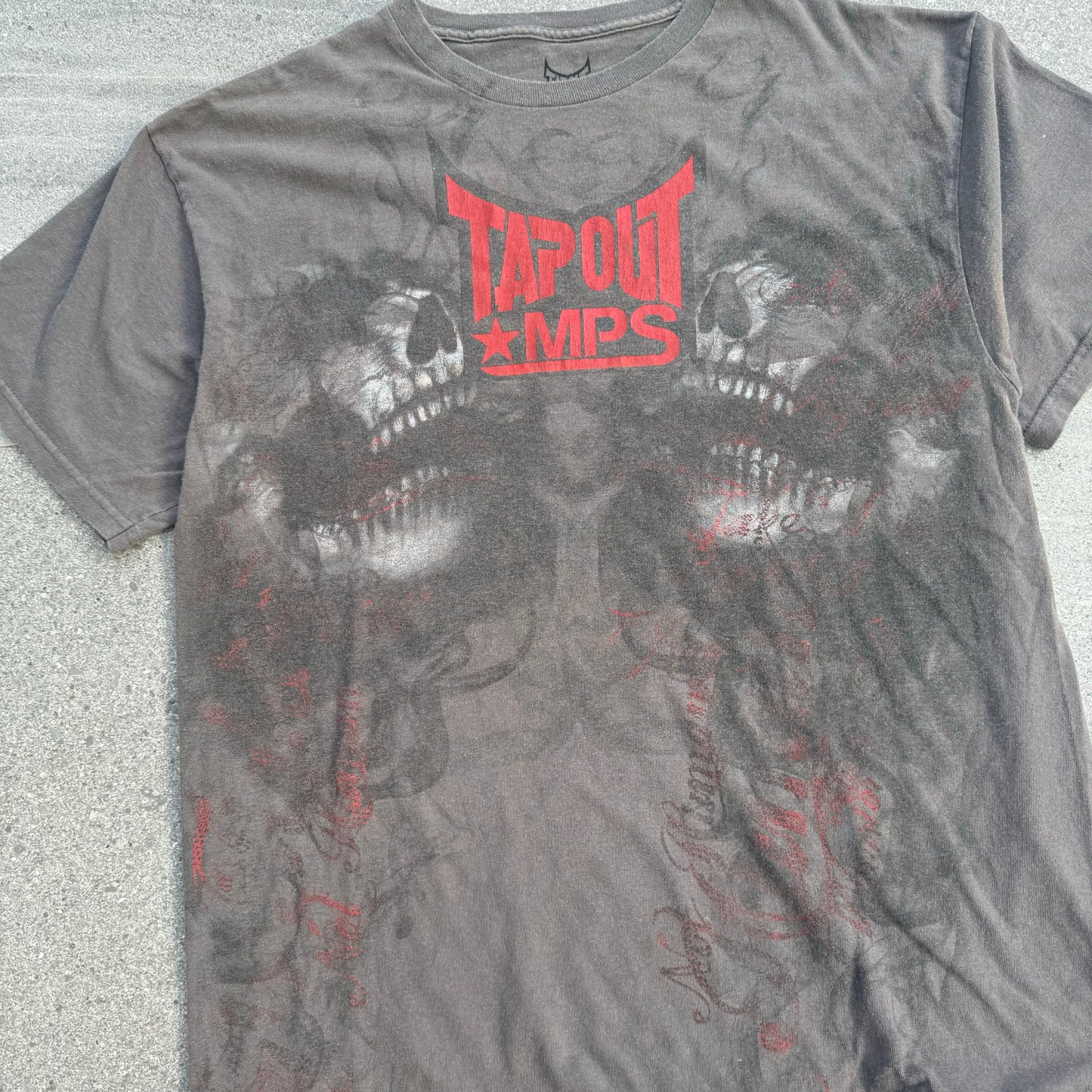 crazy skull tapout tee - L