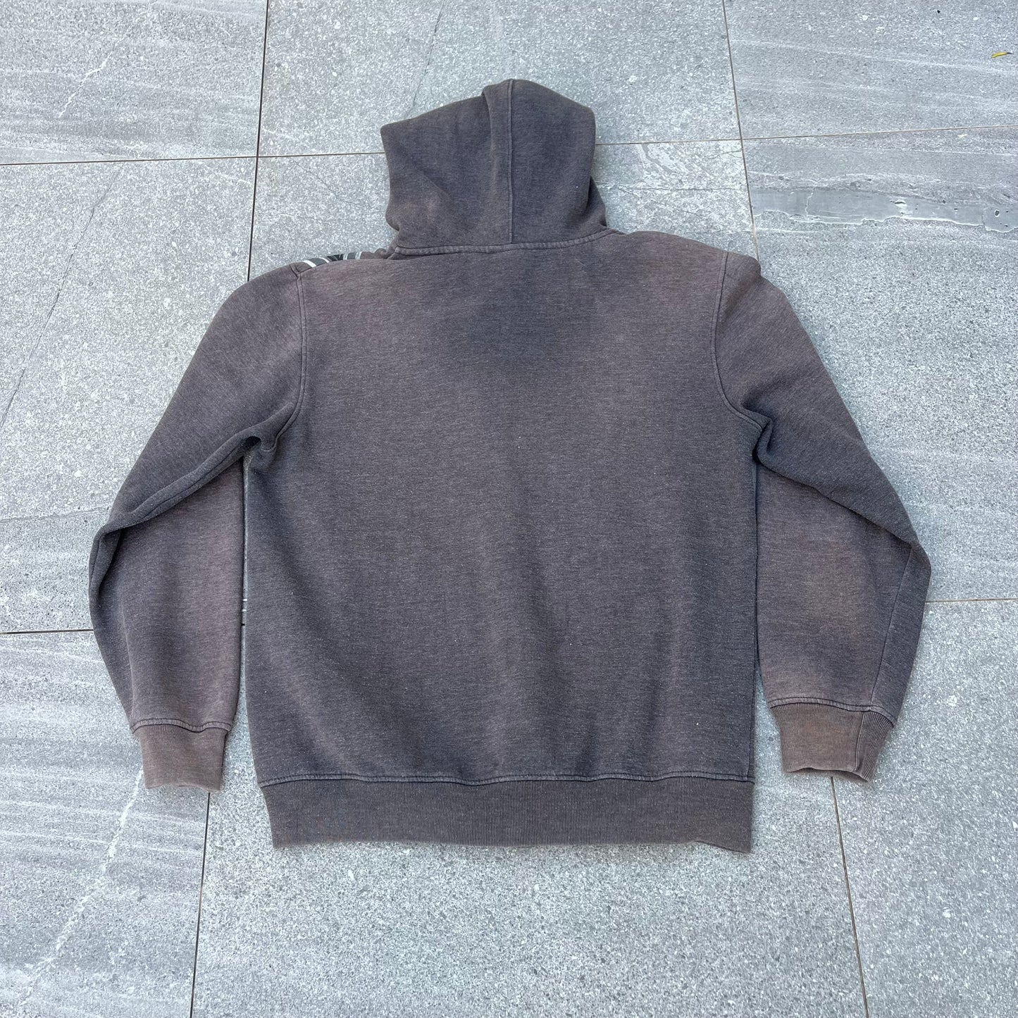 grail tapout hoodie - L