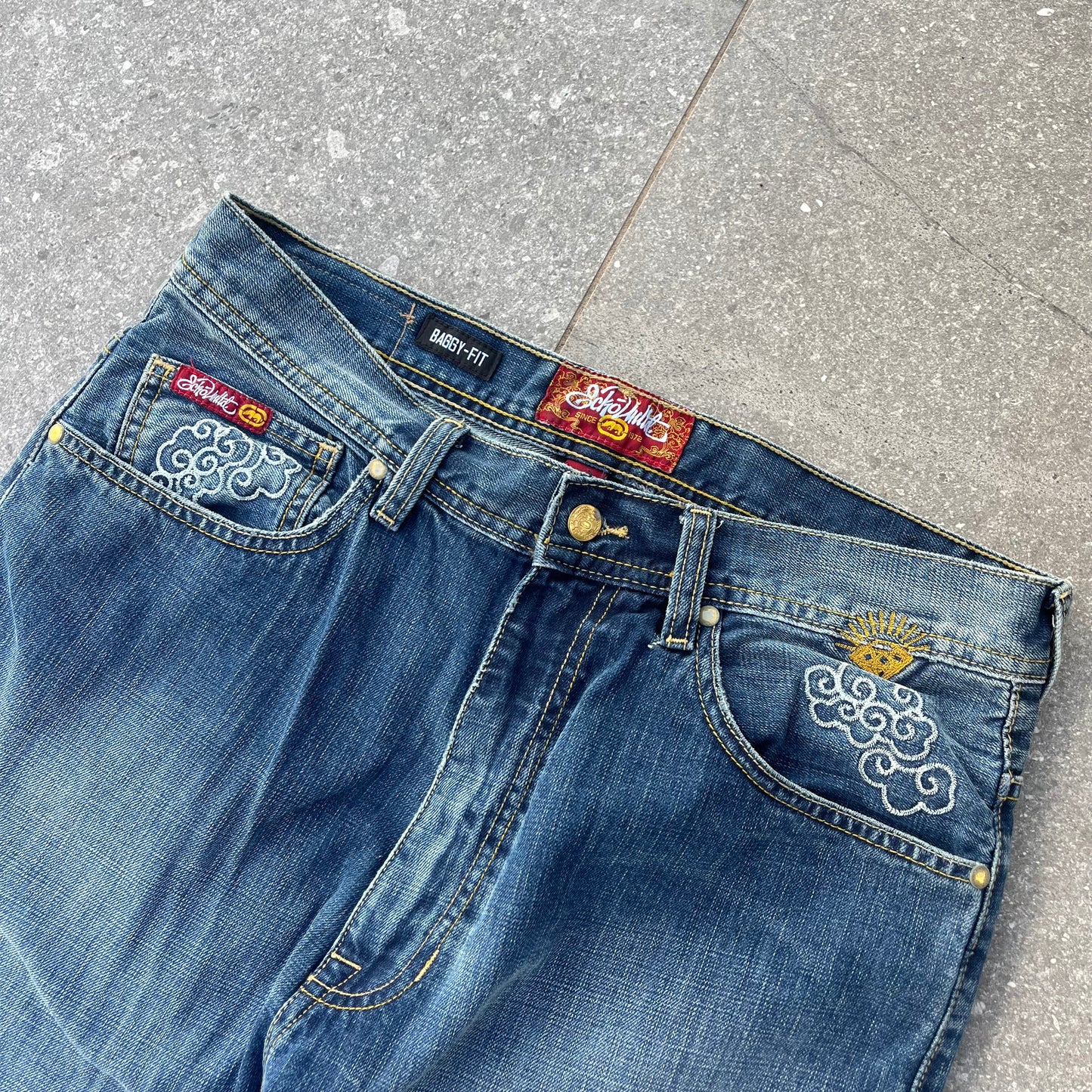 y2k ecko jeans - 32”