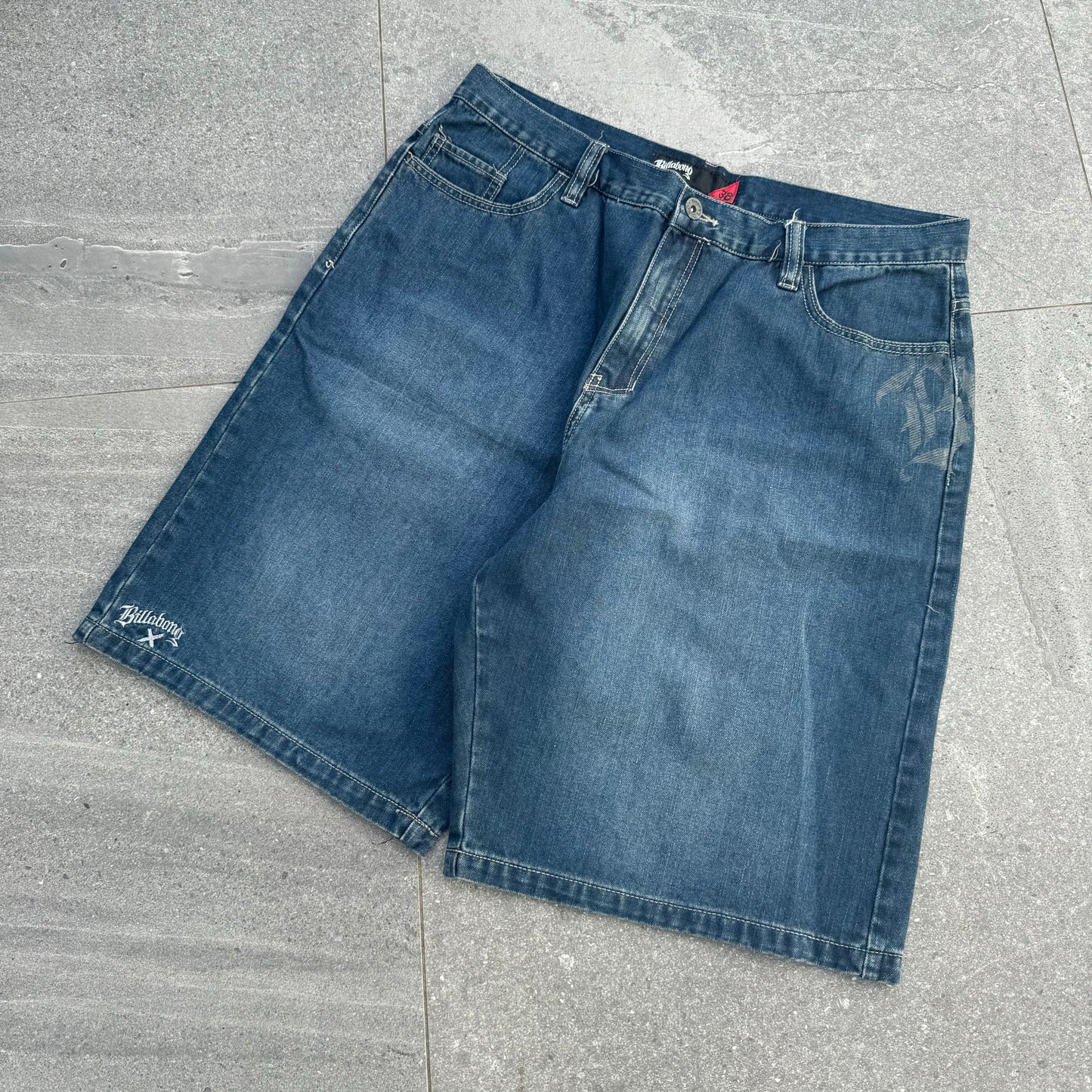 clean billabong jorts - 36”