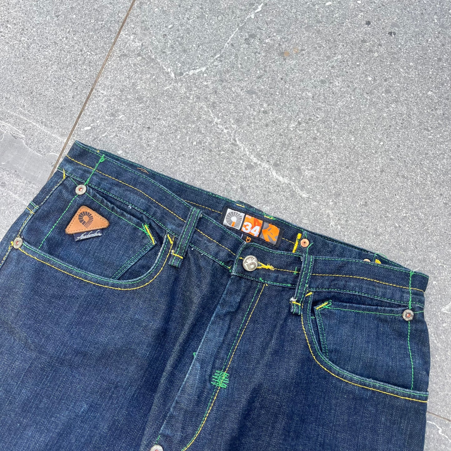 2000s akademiks jeans - 34”