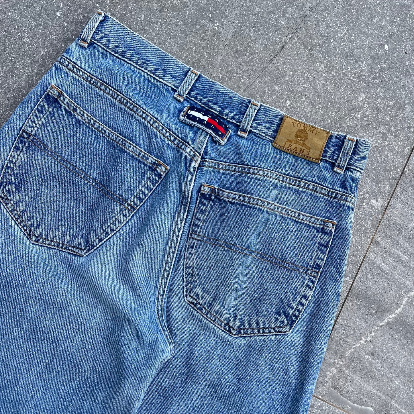 90s tommy “huge” fit jeans - 33”