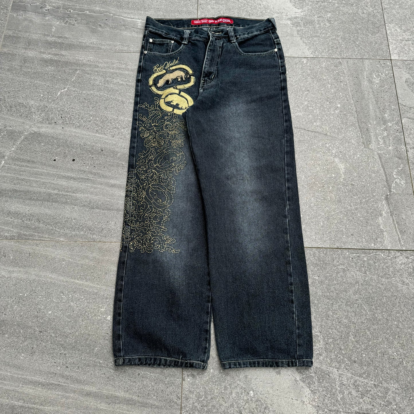 ecko jeans - 32”