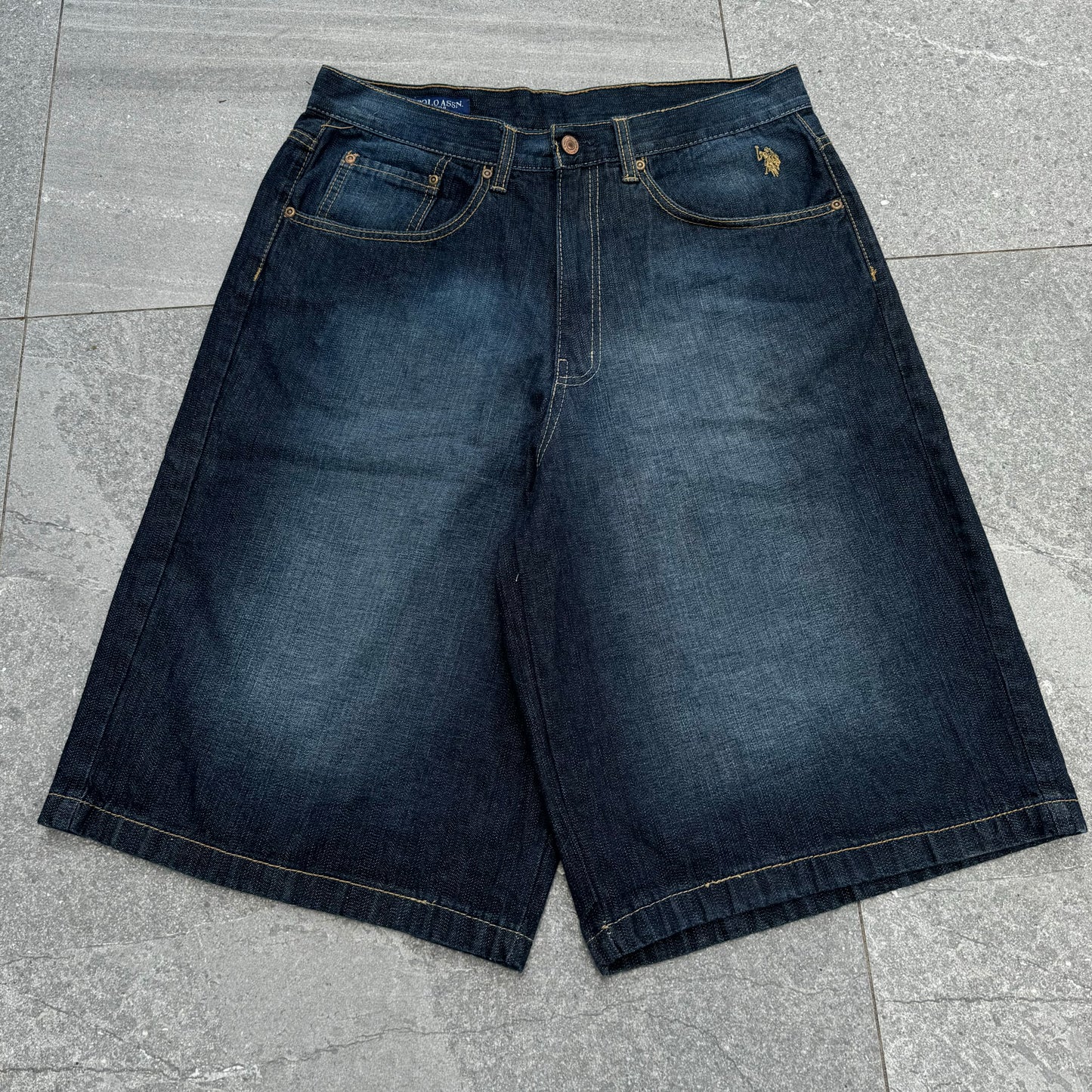 beautiful polo assn jorts - 33”