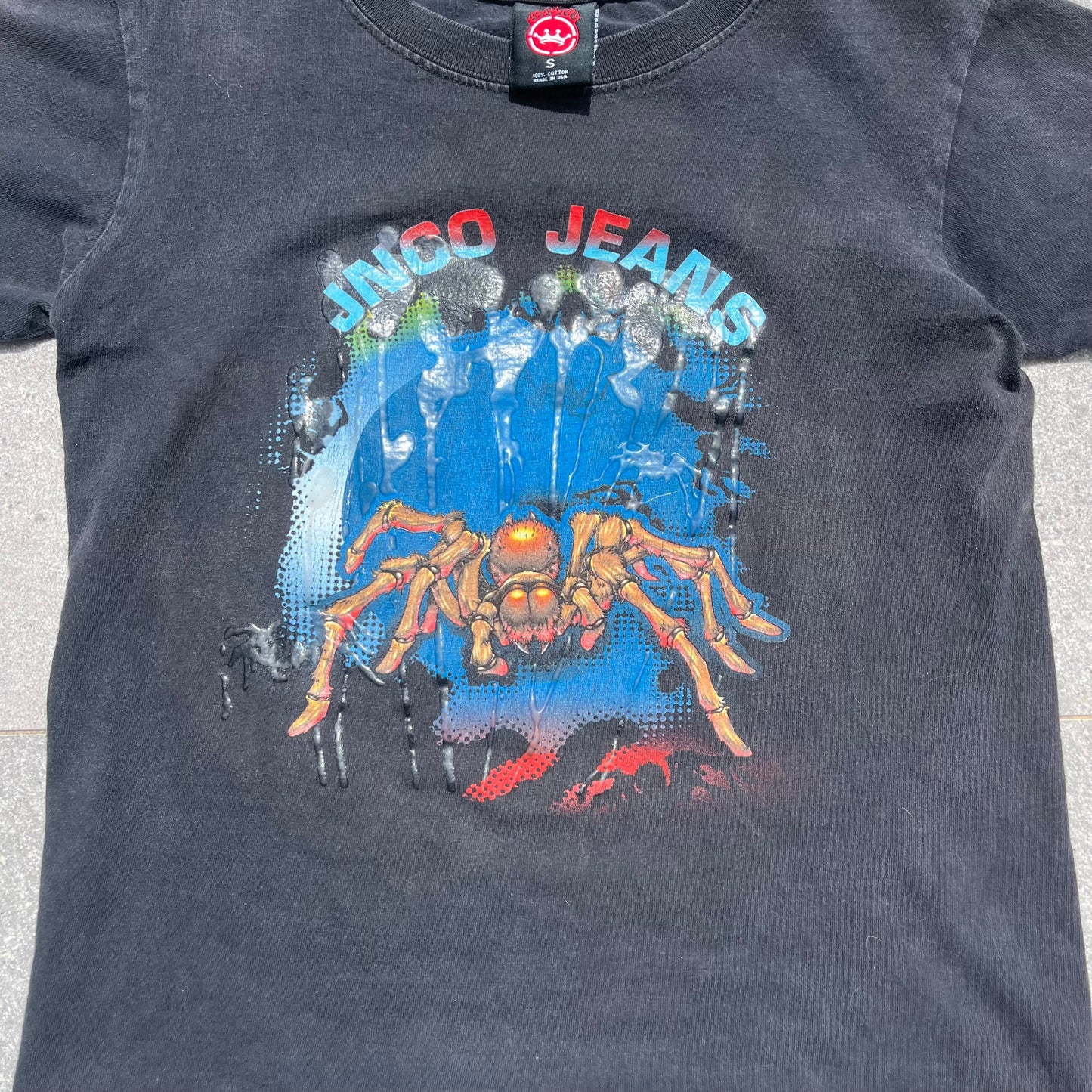 2000s JNCO spider tee - s