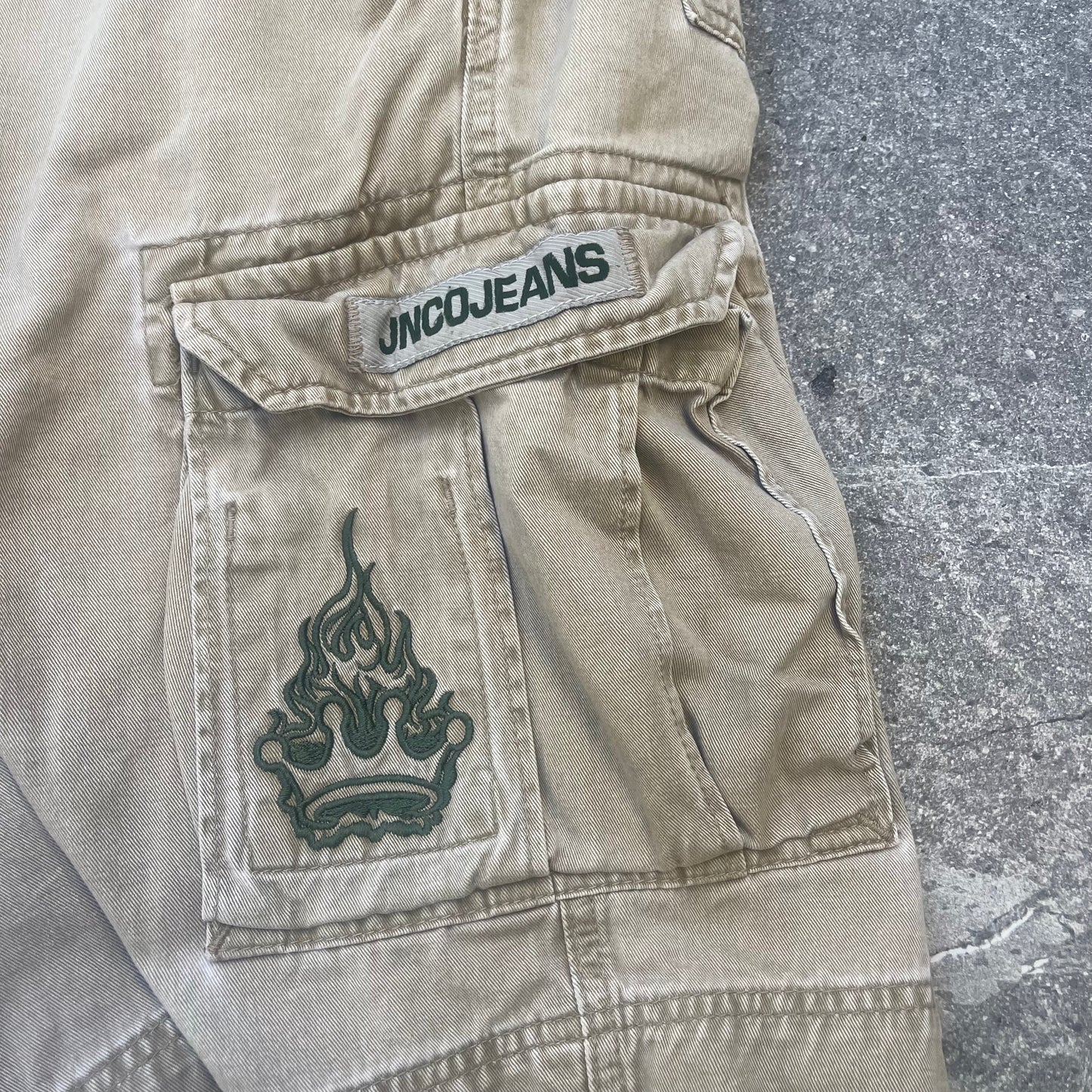 2000s JNCO shorts - 38”