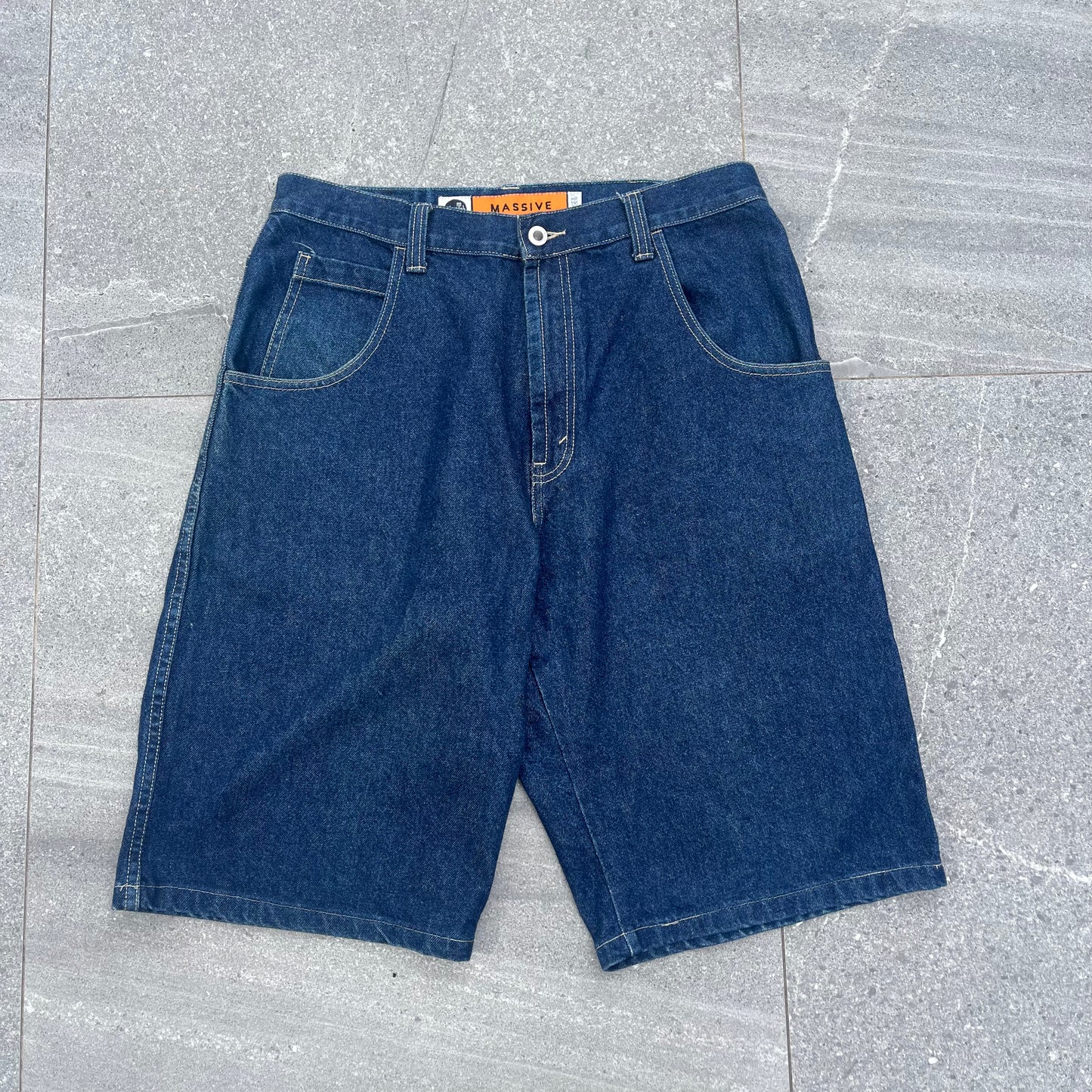 90s silvertab ‘massive’ jorts - 34”