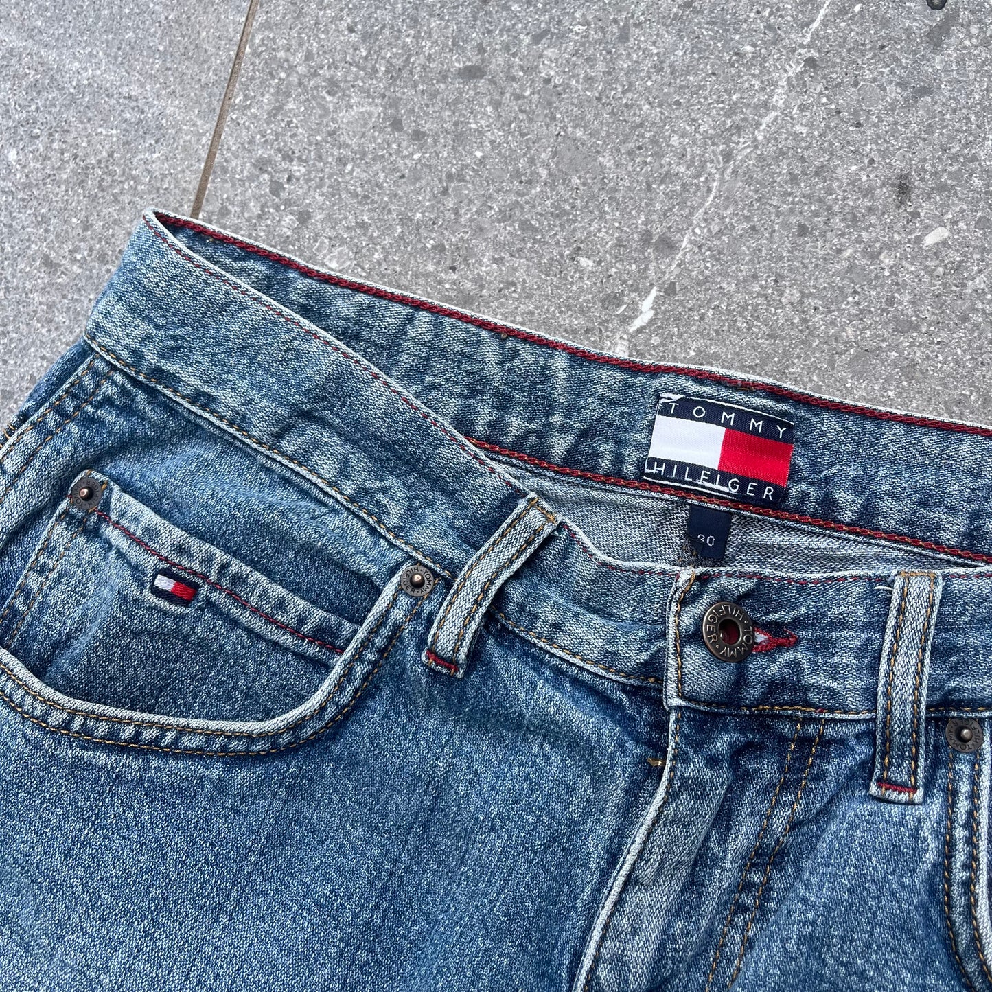 2000s tommy hilfiger jorts - 30”