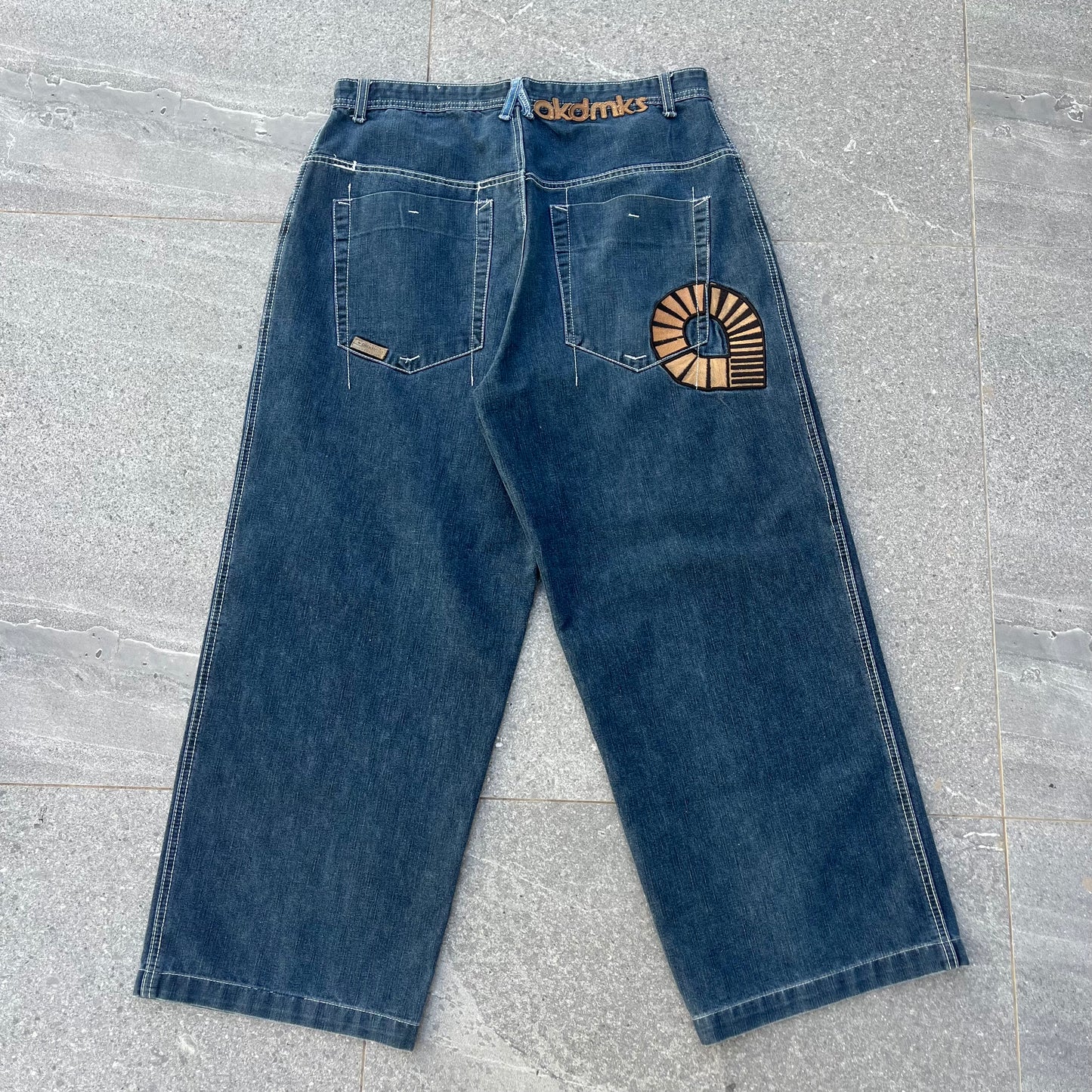 2000s akademiks jeans - 34”