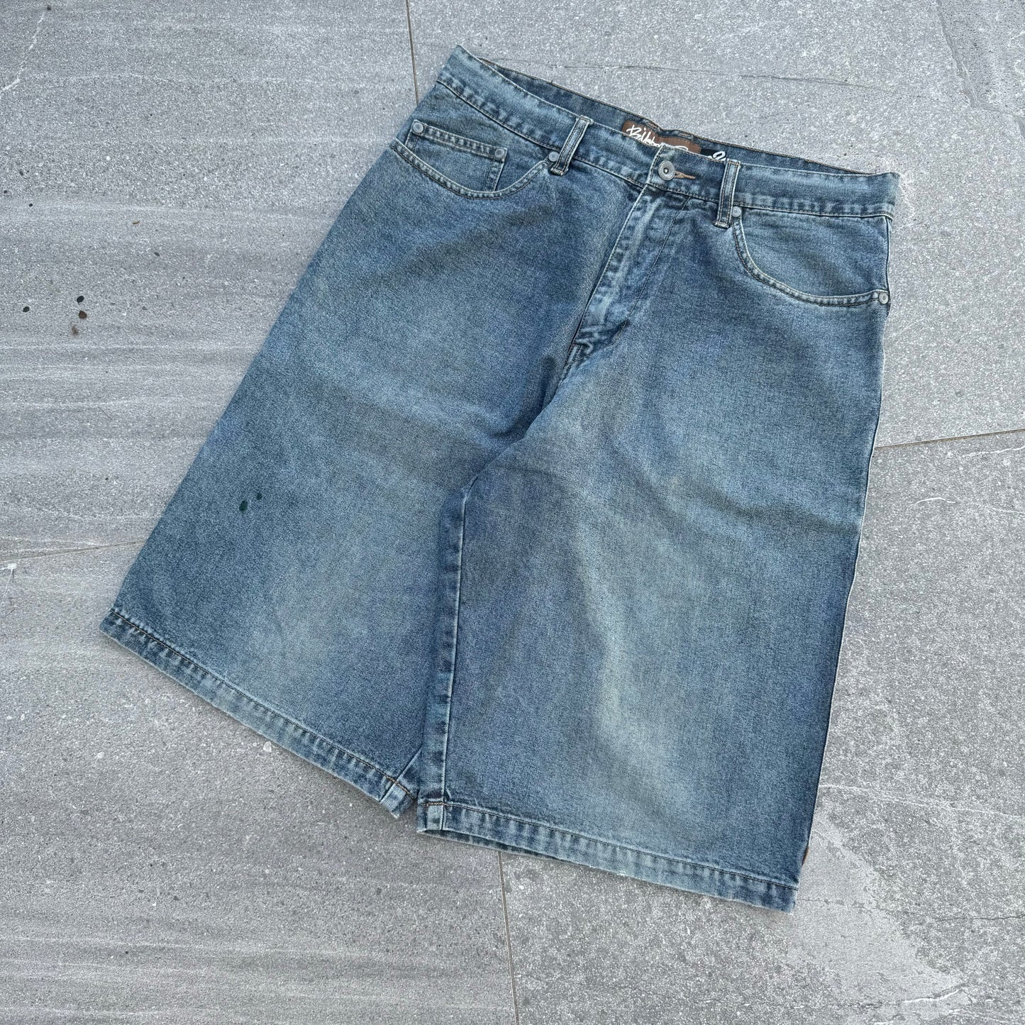 clean billabong jorts - 32”