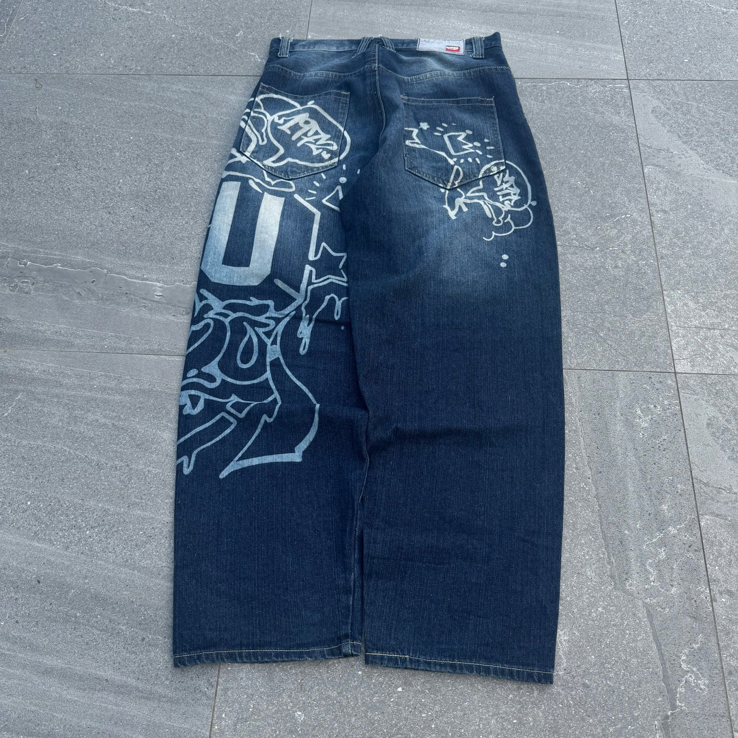 graffiti ecko jeans - 36x31”