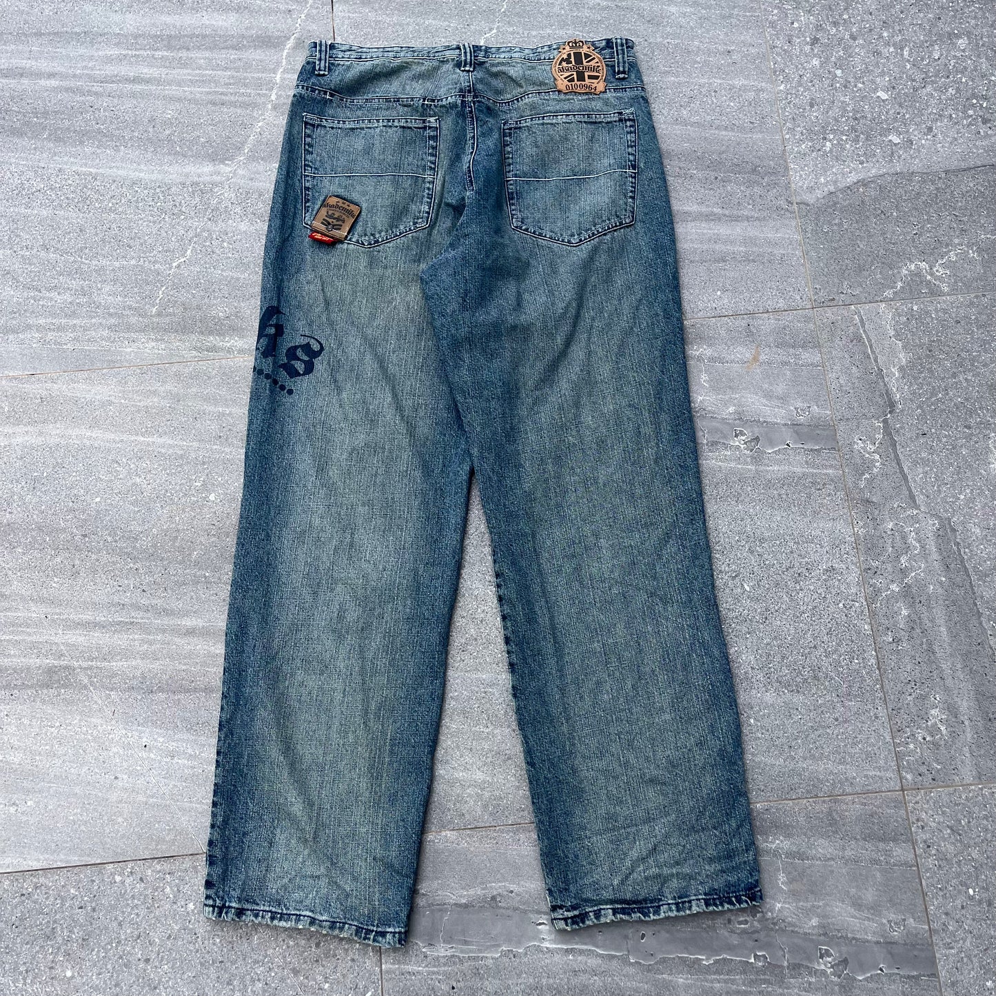 2000s akademiks jeans - 36”