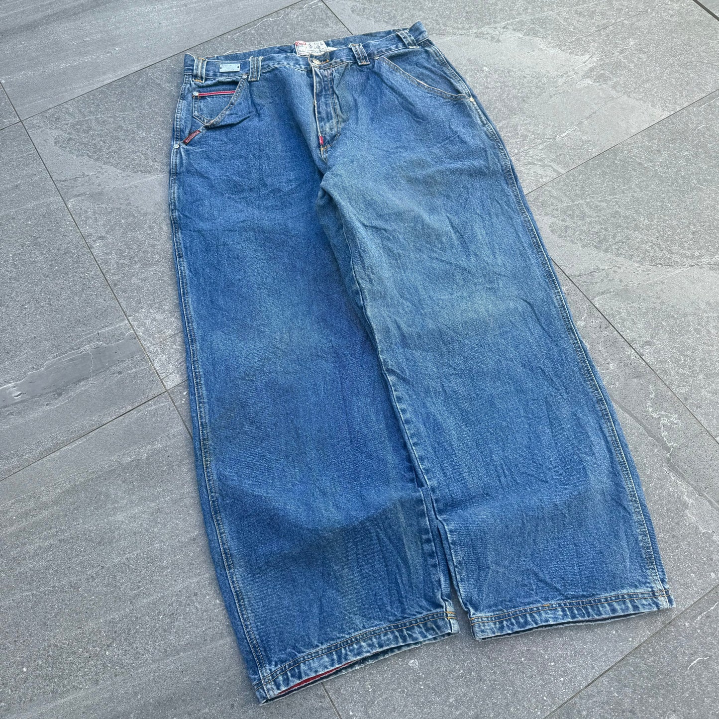 ecko jeans - 36x30”