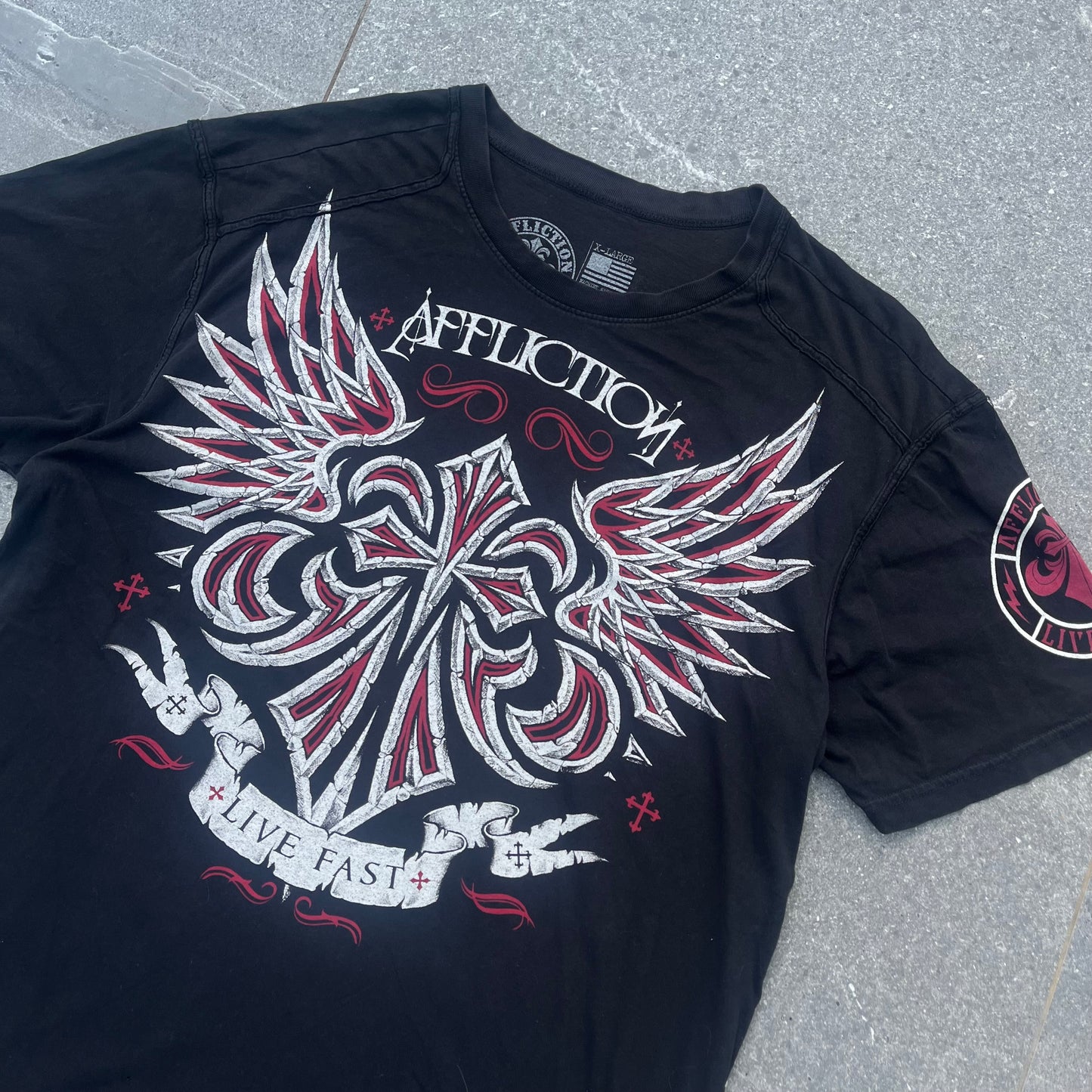 affliction tee - XL