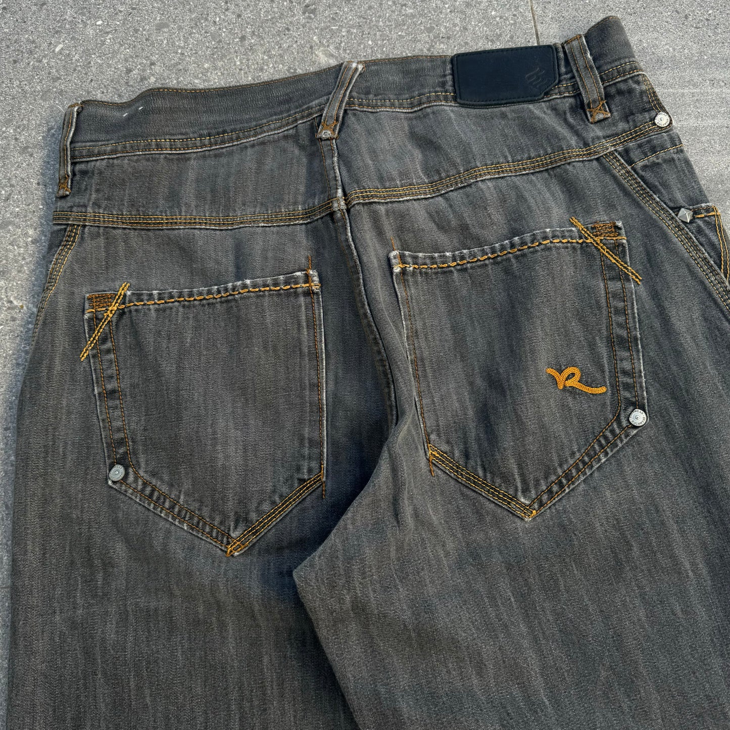 rocawear jorts - 36”