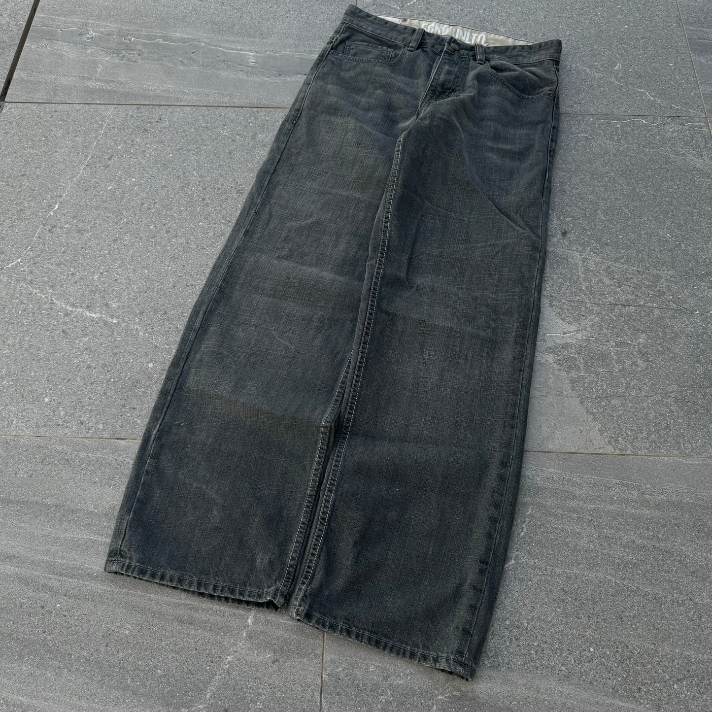 ecko jeans - 31x31”