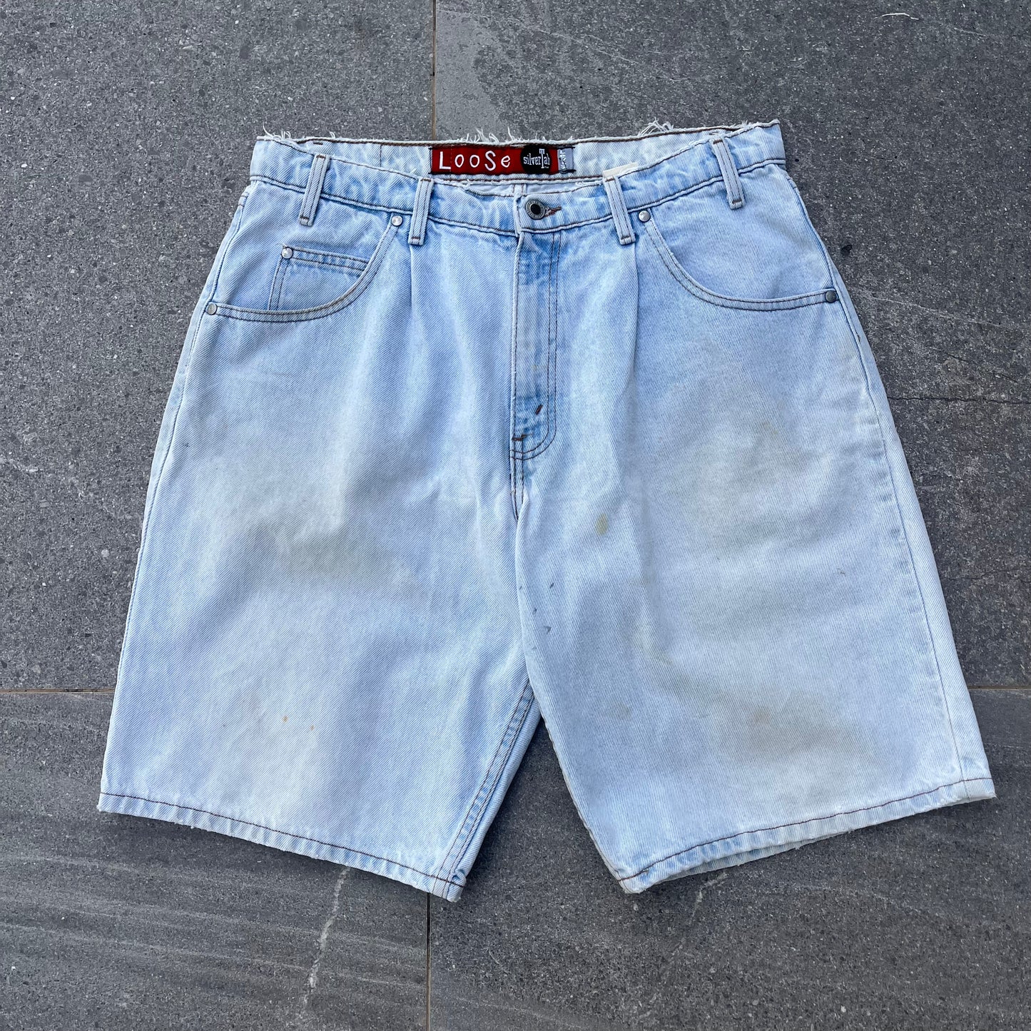 2000s levis silvertab jorts - 34”