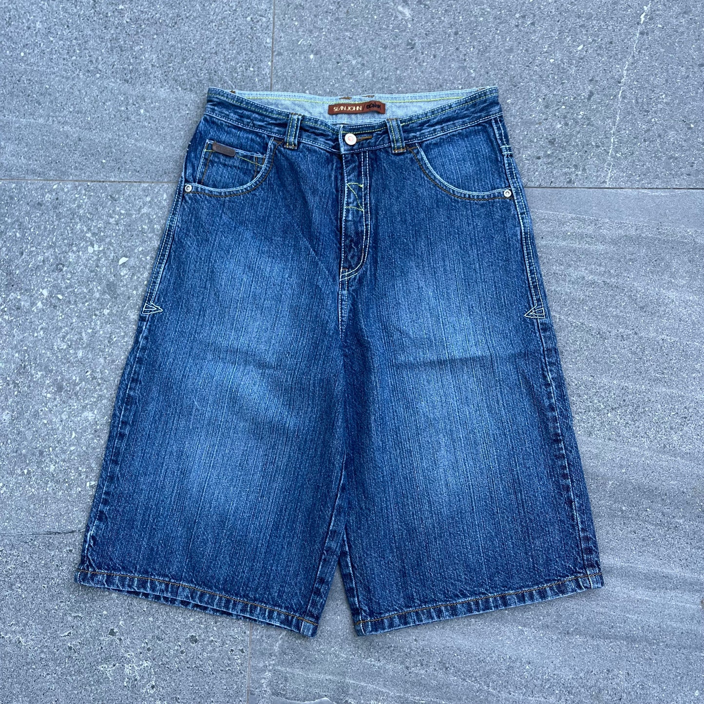 2000s sean john jorts - 28”