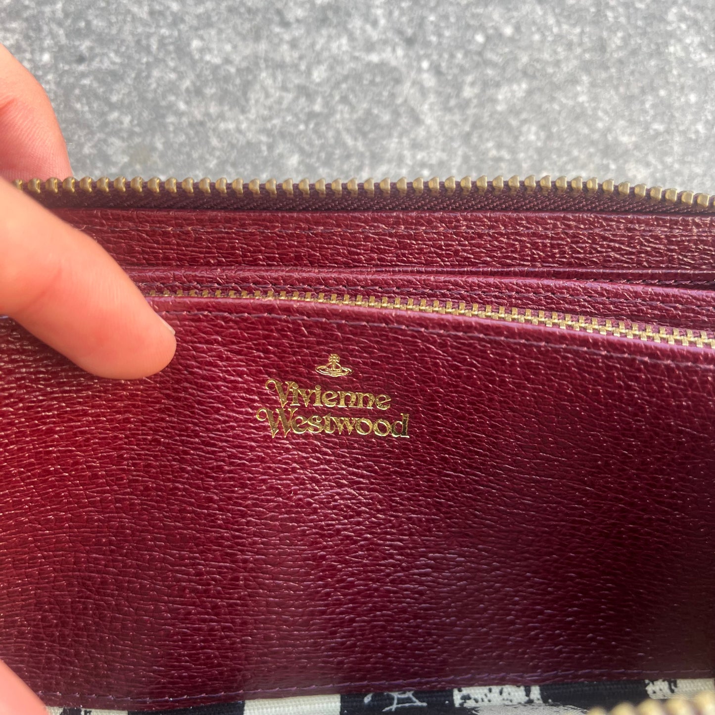 vivienne westwood purse - with box