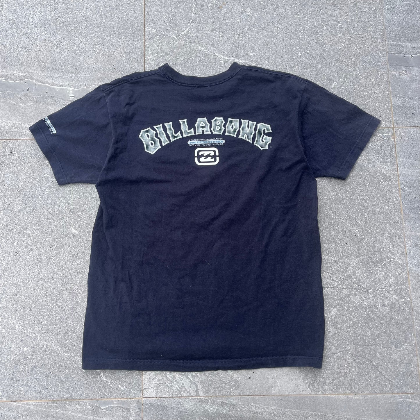 2000s billabong tee - L