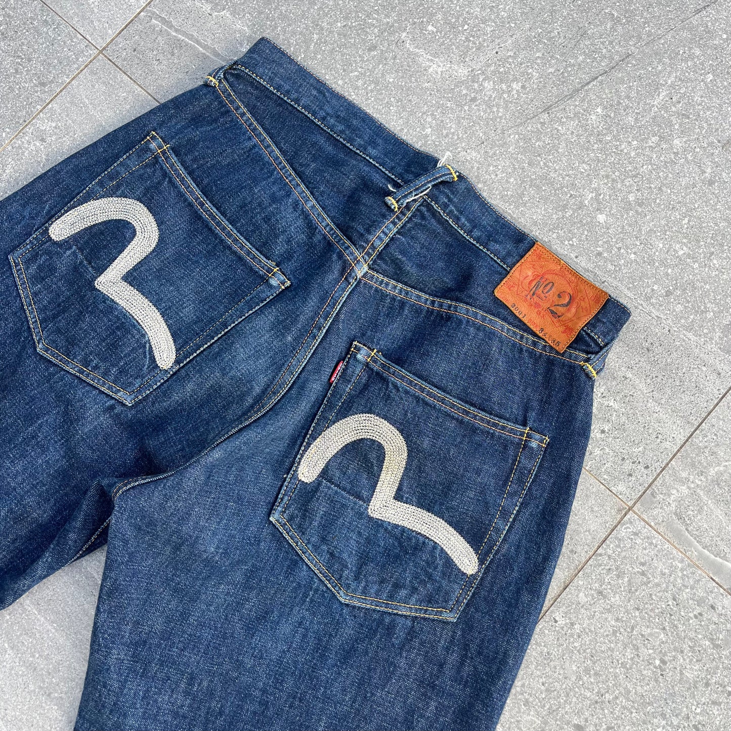 baggy evisu jeans