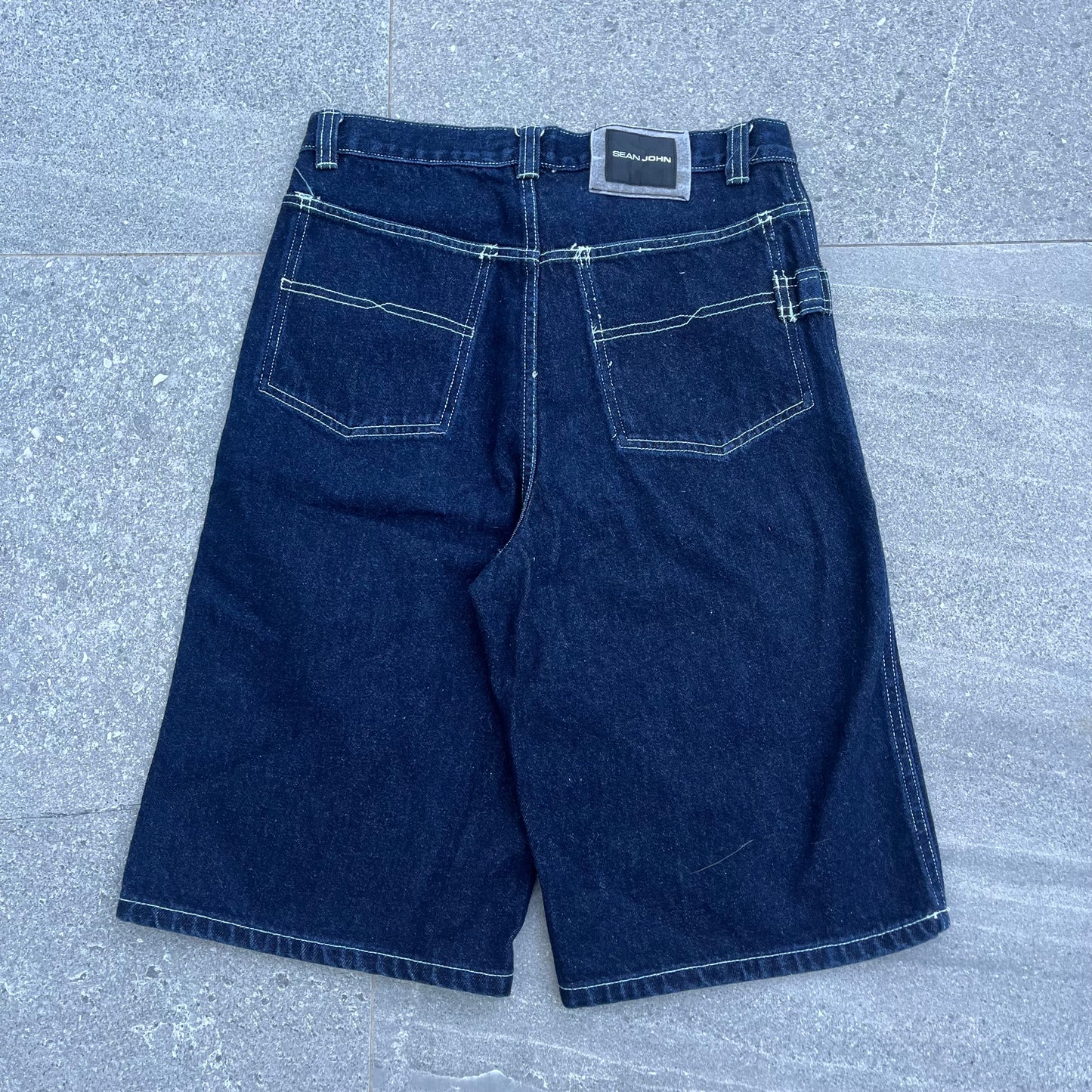 2000s sean john jorts - 30”