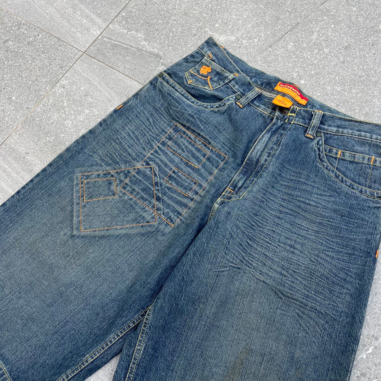 2000s rocawear jorts - 34”