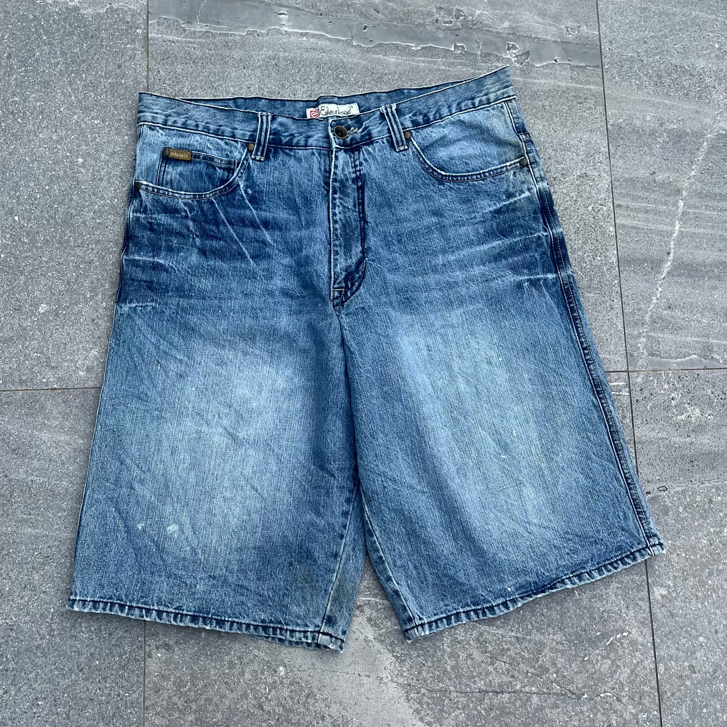 2000s ecko jorts - 38”