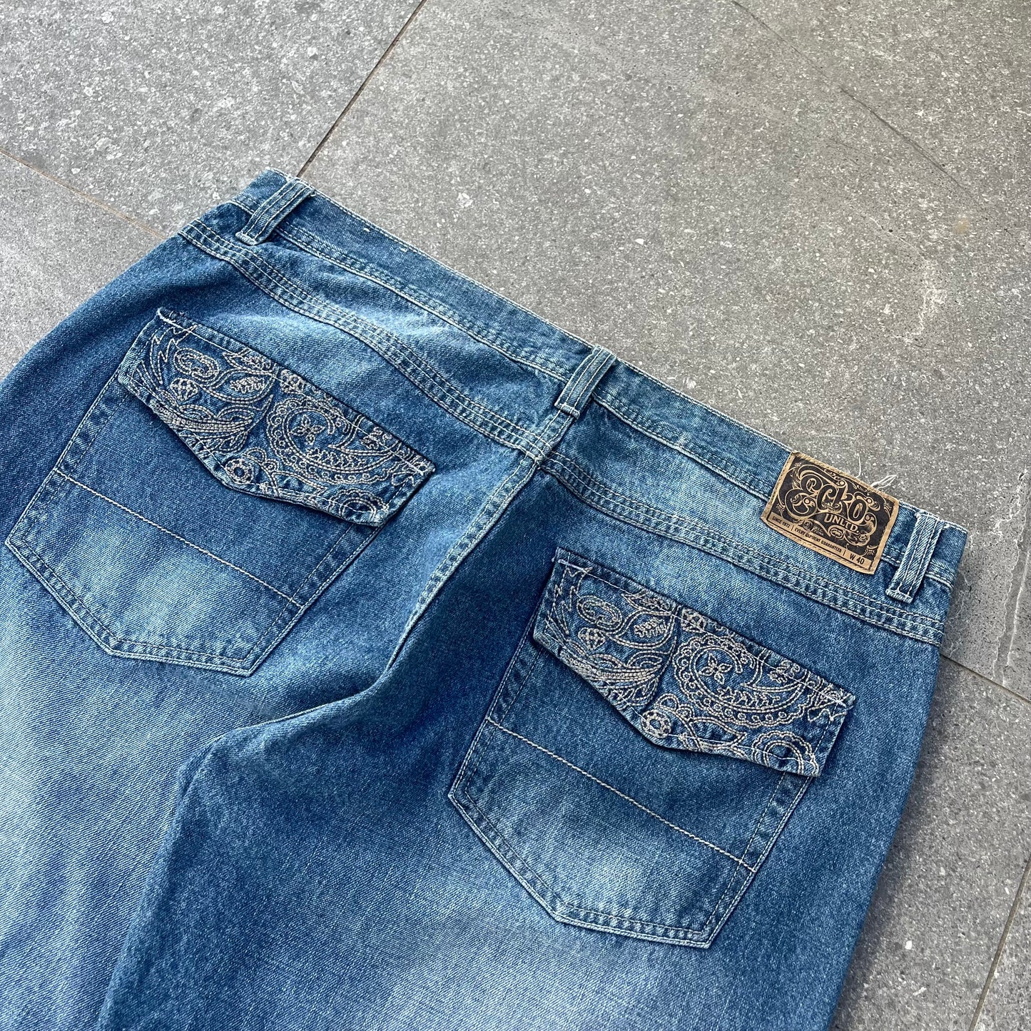 y2k ecko jeans- 40”