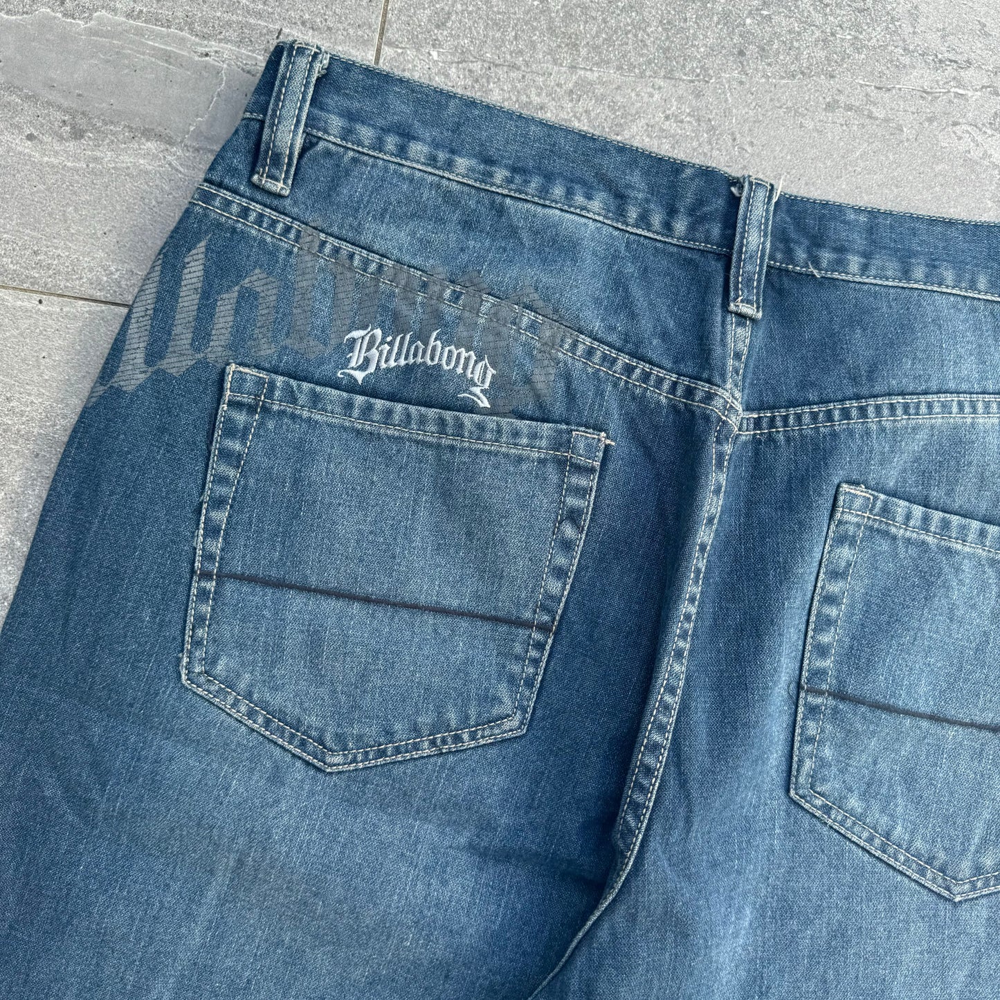 clean billabong jorts - 36”