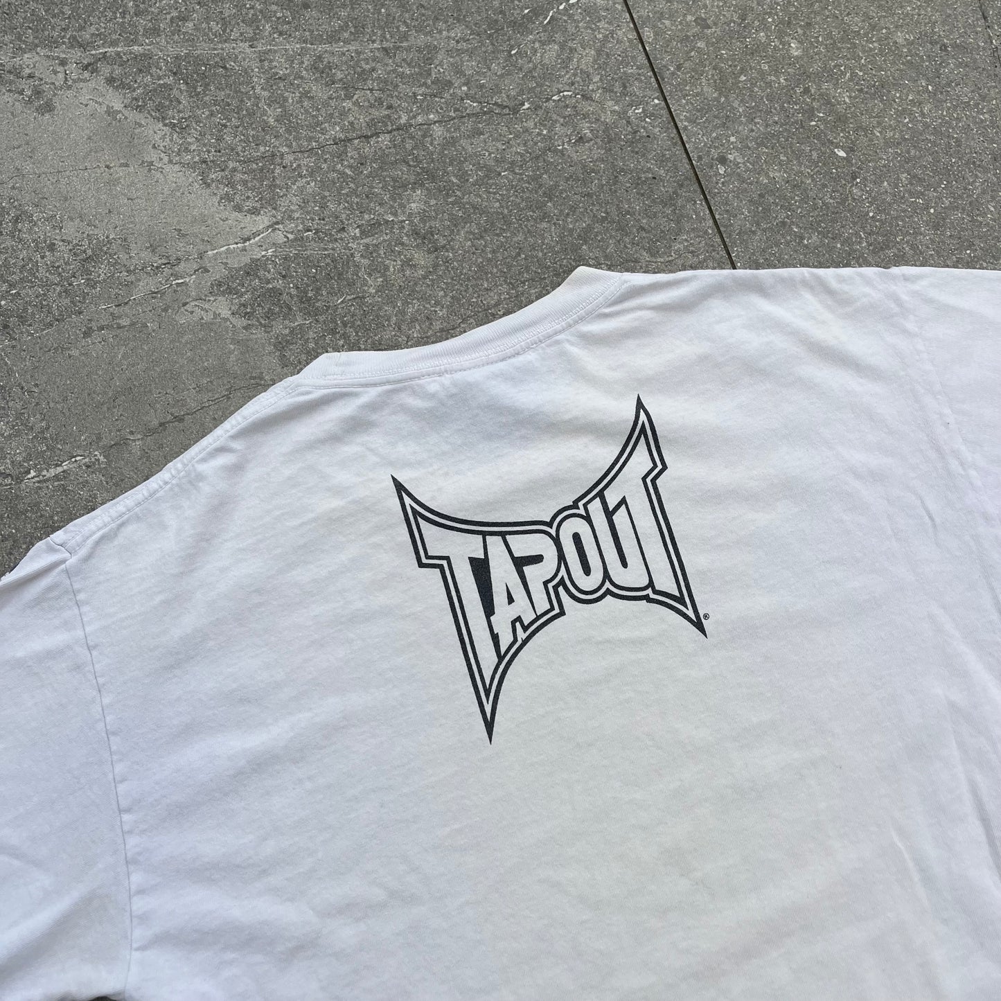 2000s tapout tee - L