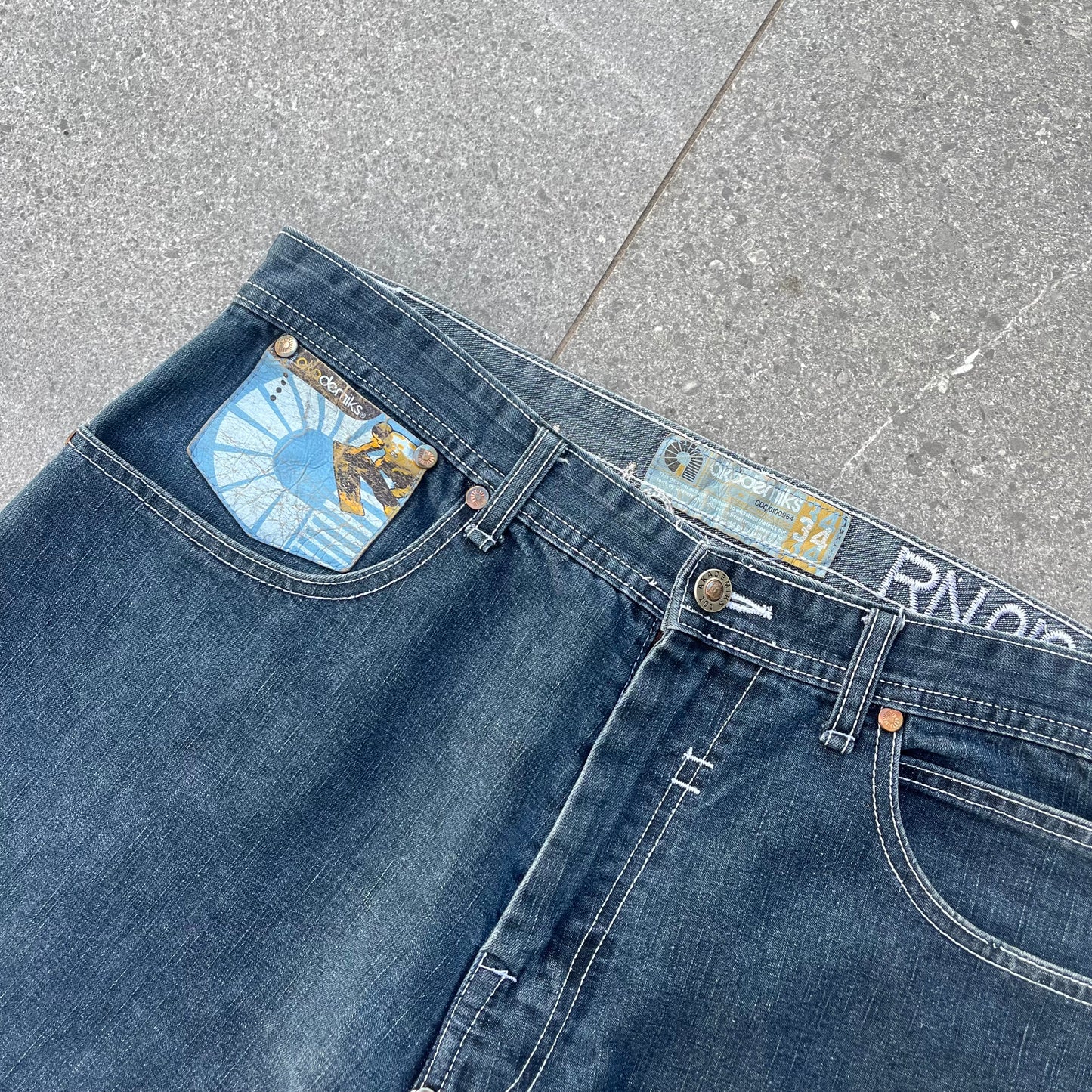 2000s akademiks jeans - 34”