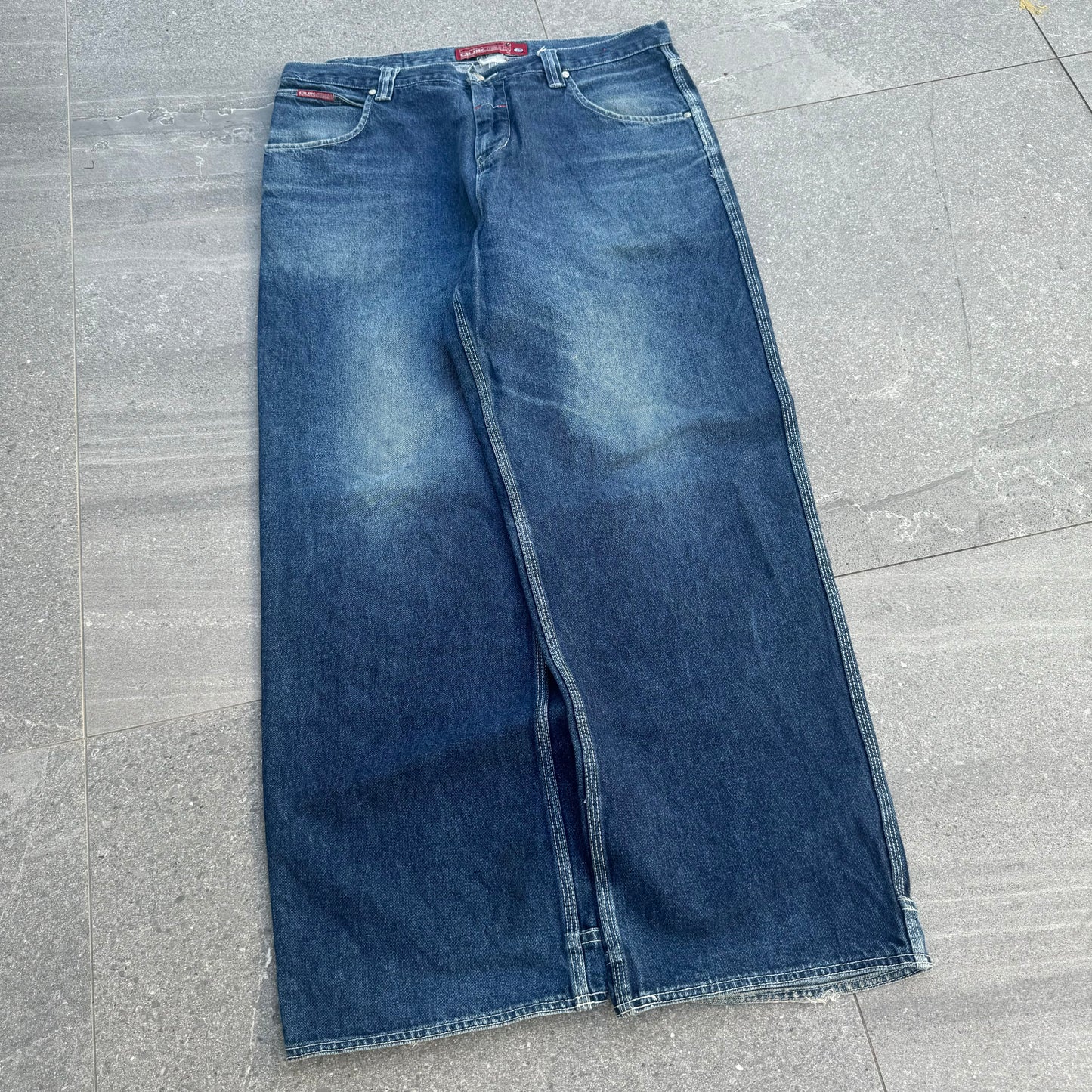 incredible quiksikver jeans - 38x32”