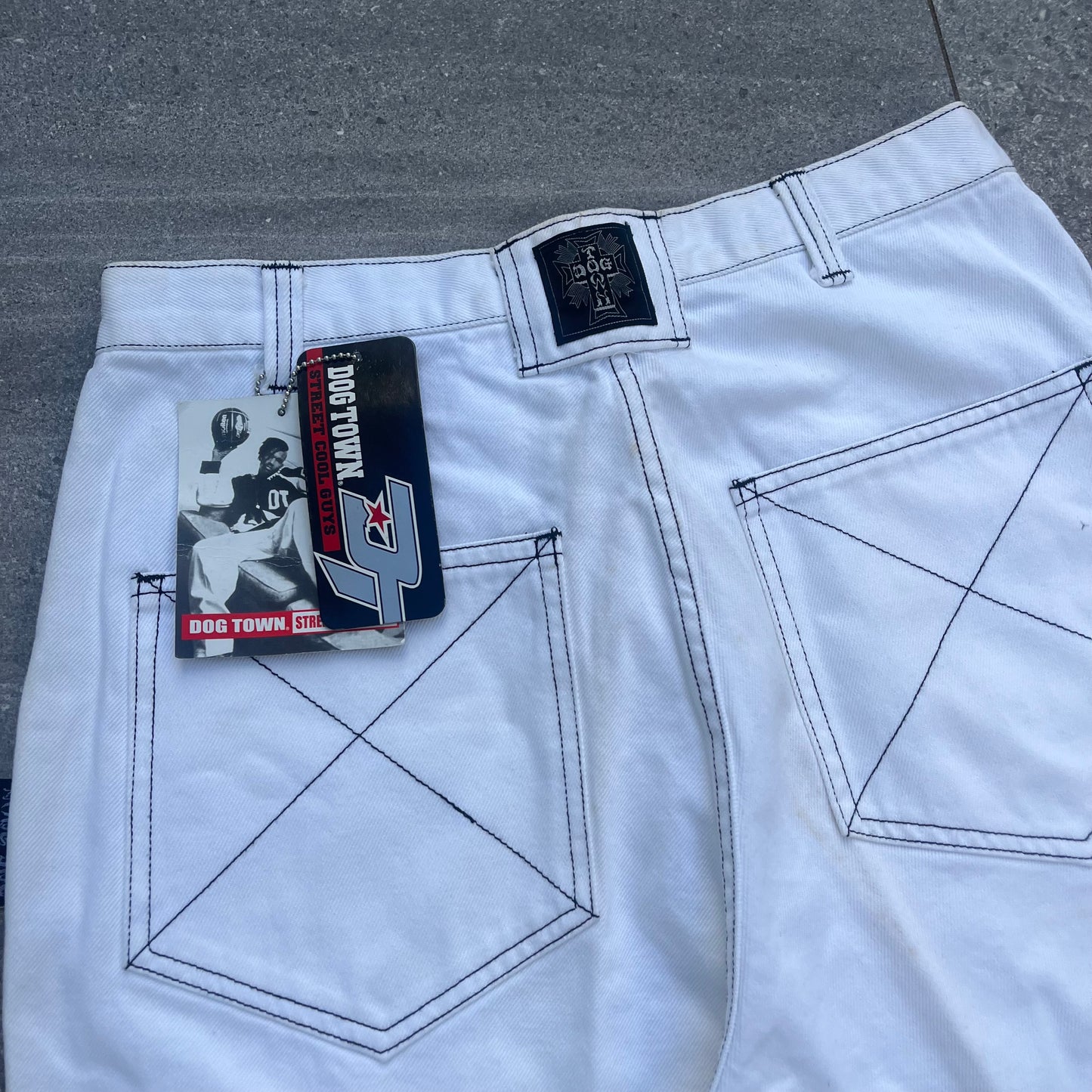 2000s deadstock dogtown jorts - 32”