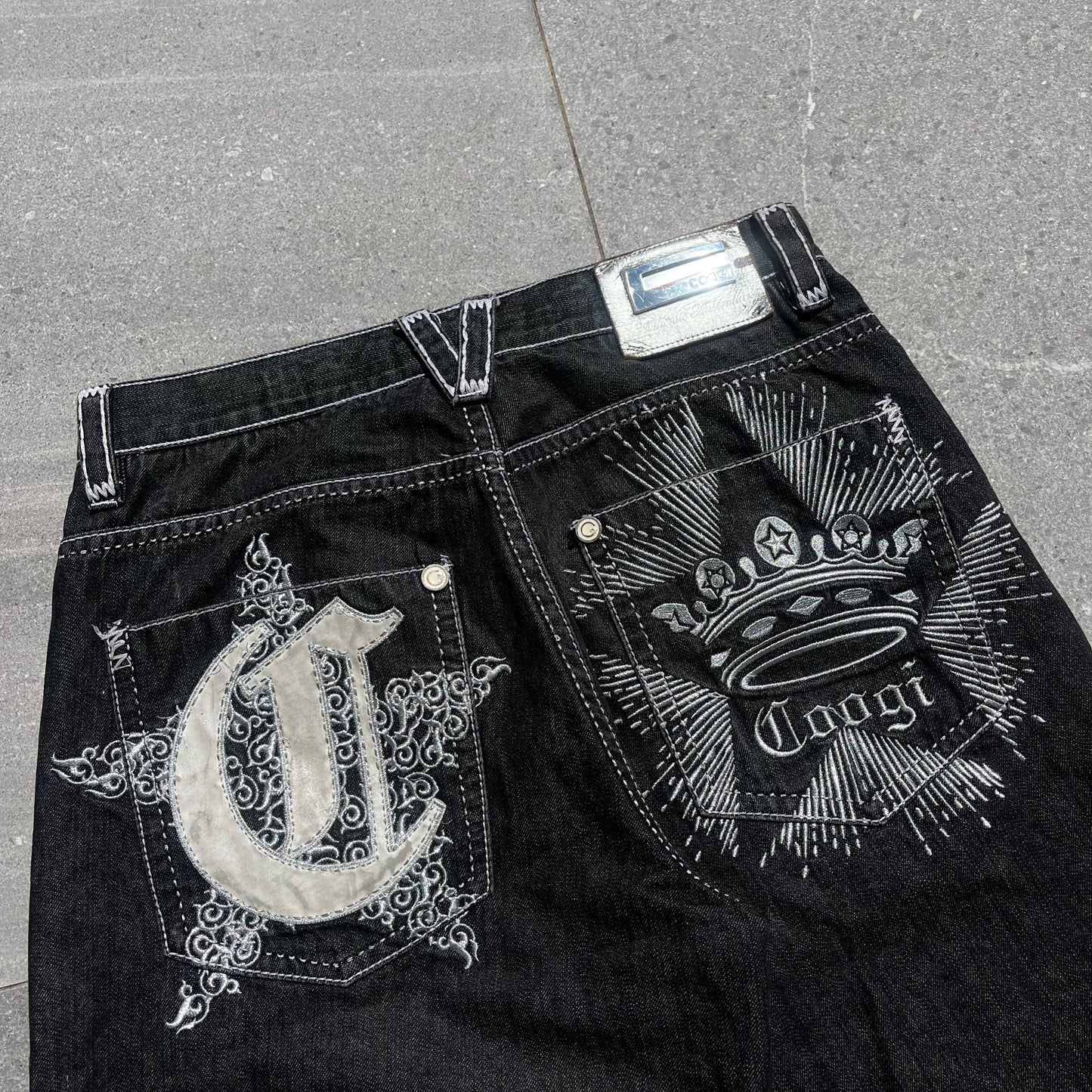 2000s coogi jorts - 36”