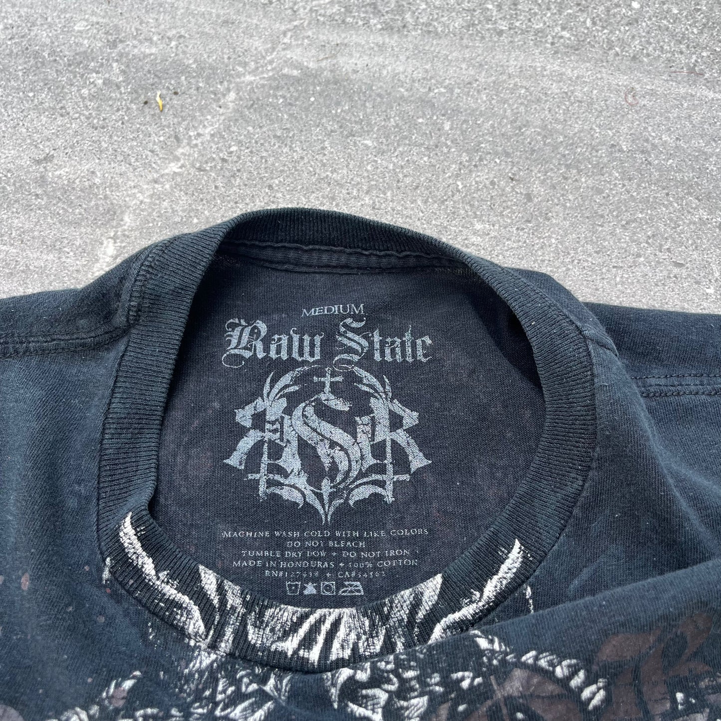 2000s raw state tee