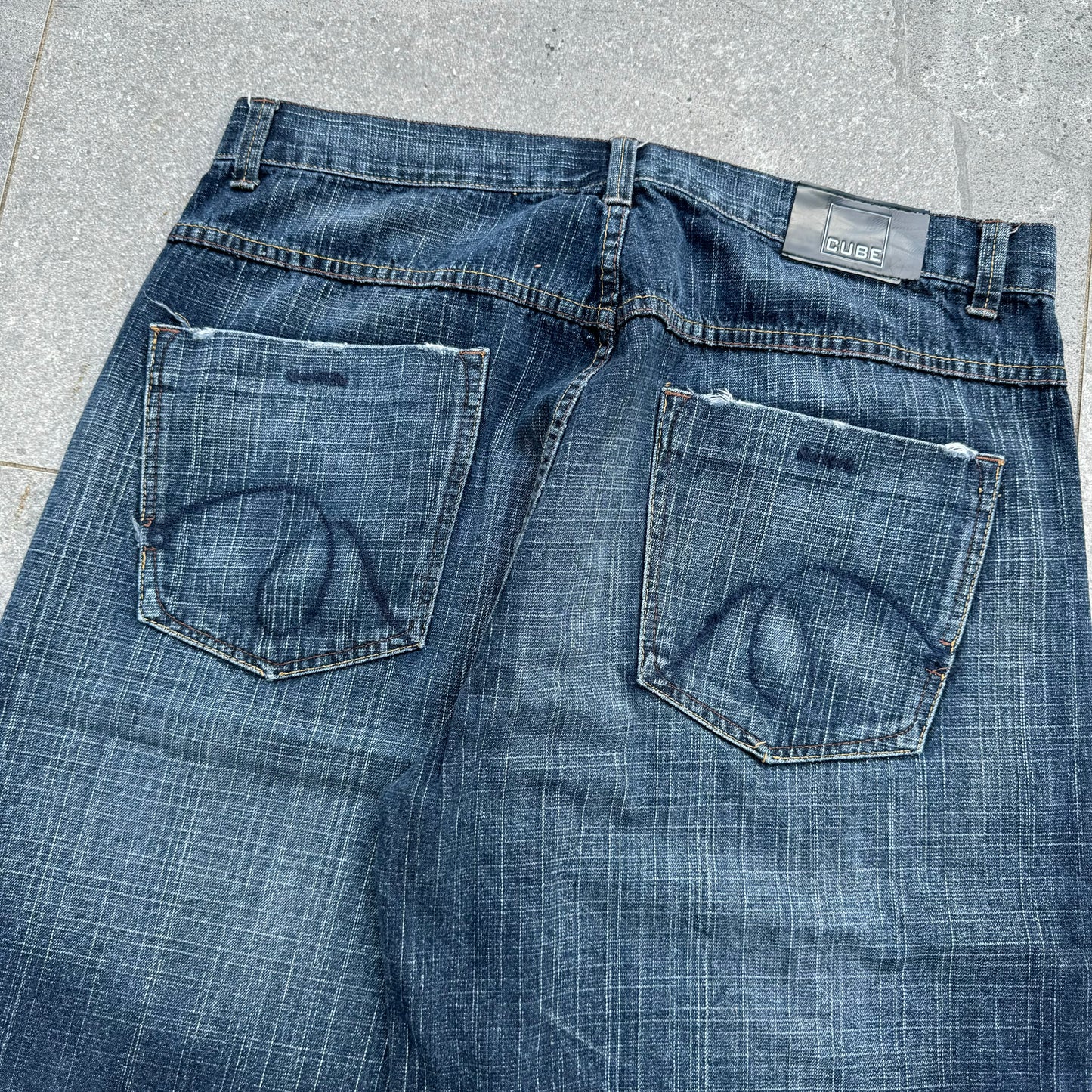 brazyyyyy cube jorts - 36”