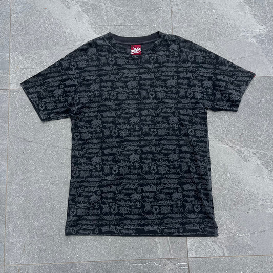 2000s tribal handstyle tee