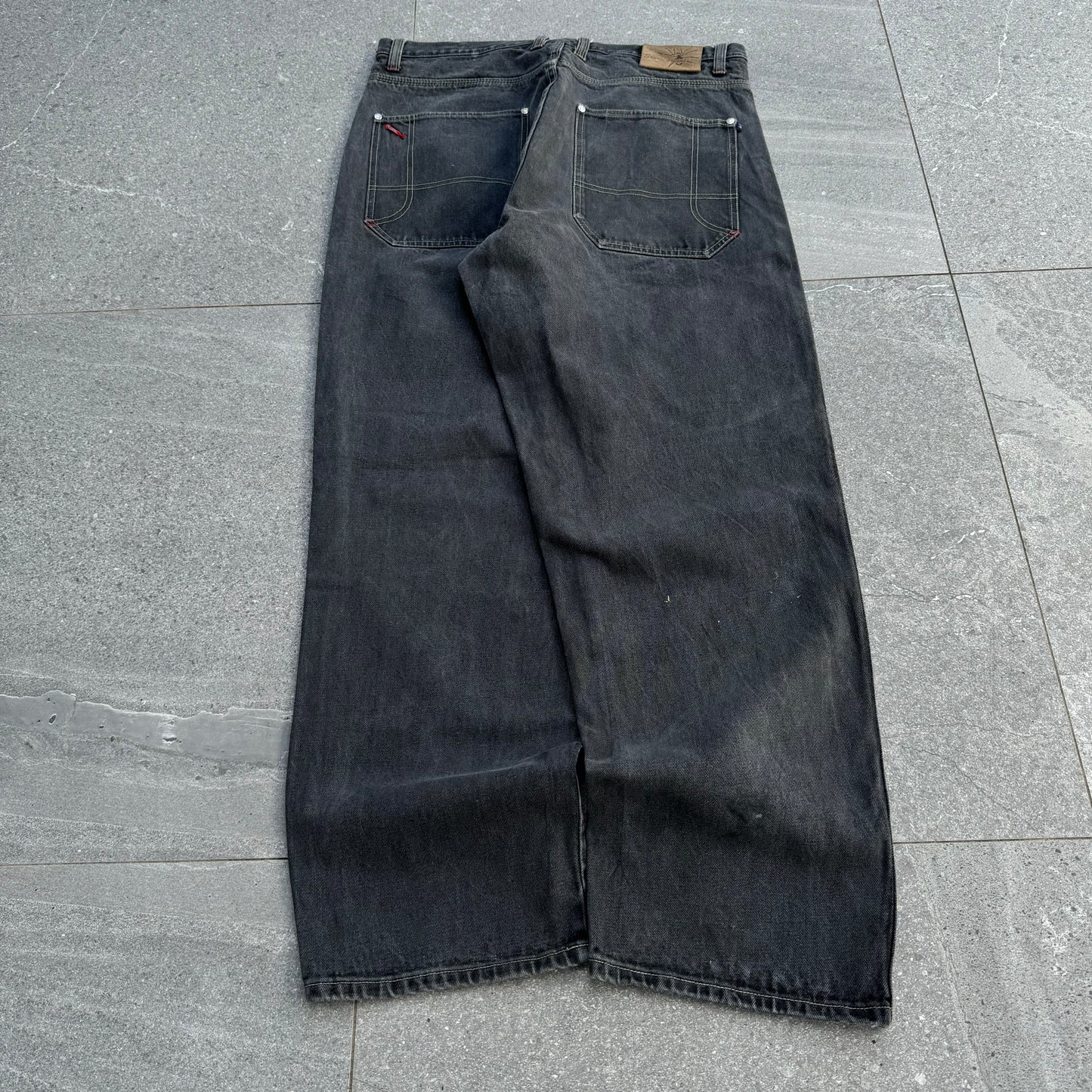 y2k source jeans - 36x32”