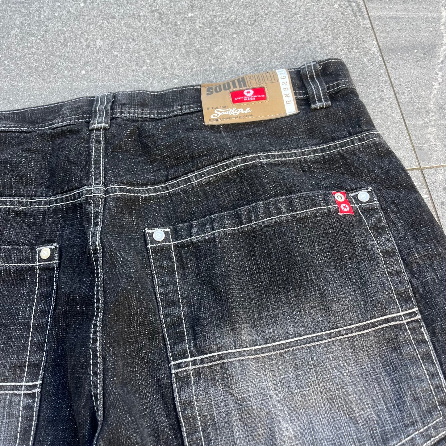 2000s southpole jorts - 38x14.5”