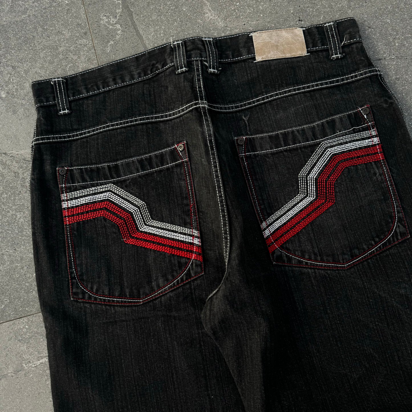 dtek jeans - 40x32”