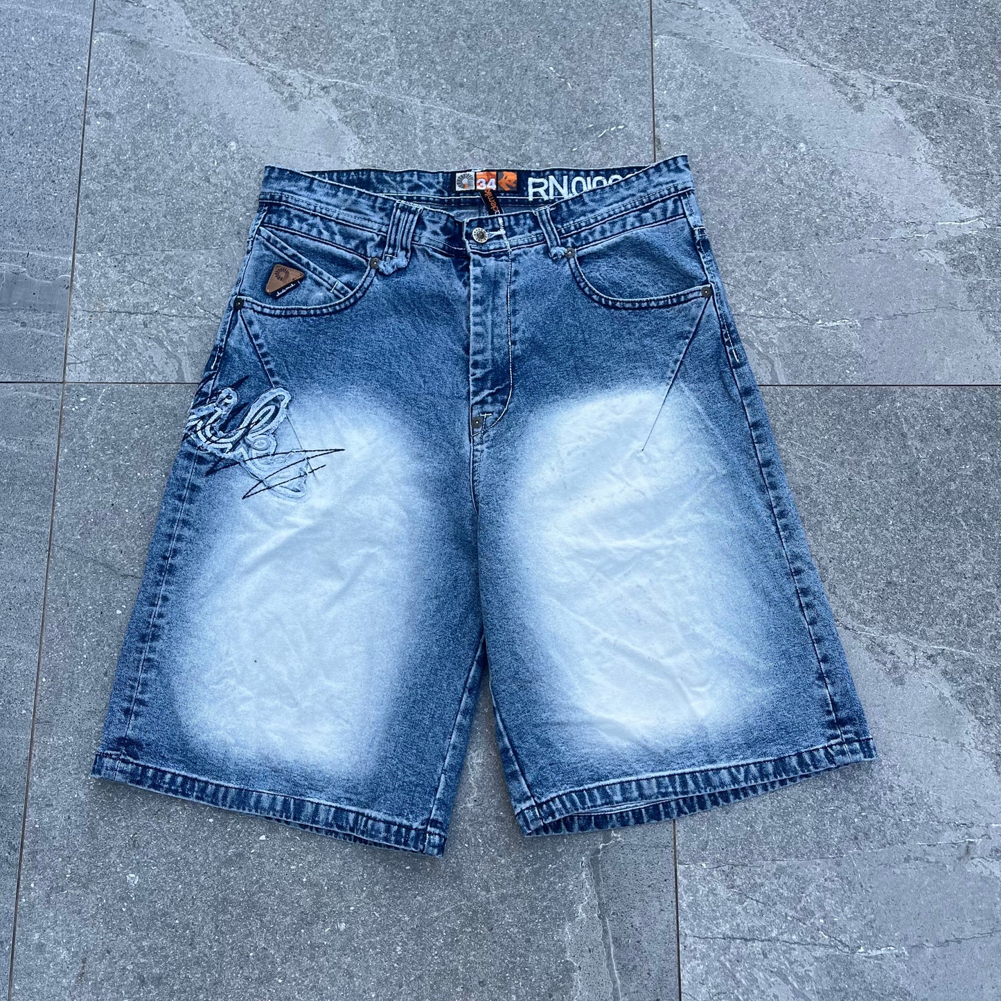 2000s akademiks jorts - 34”