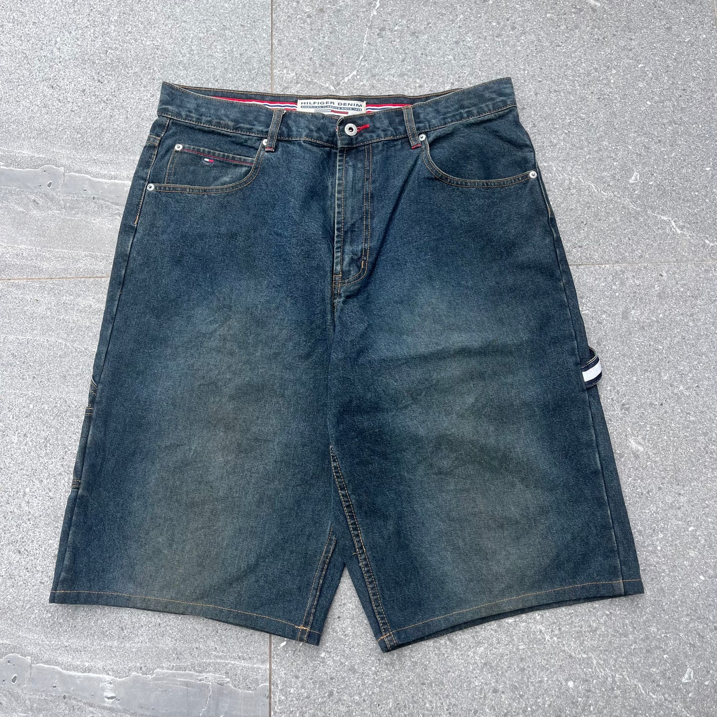 2000s tommy hilfiger jorts - 36”