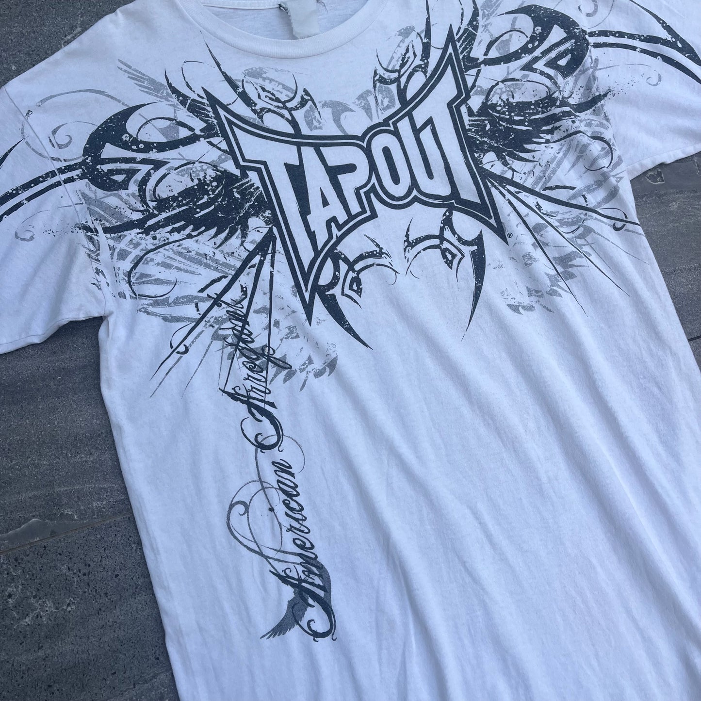 2000s tapout tribal tee - XL