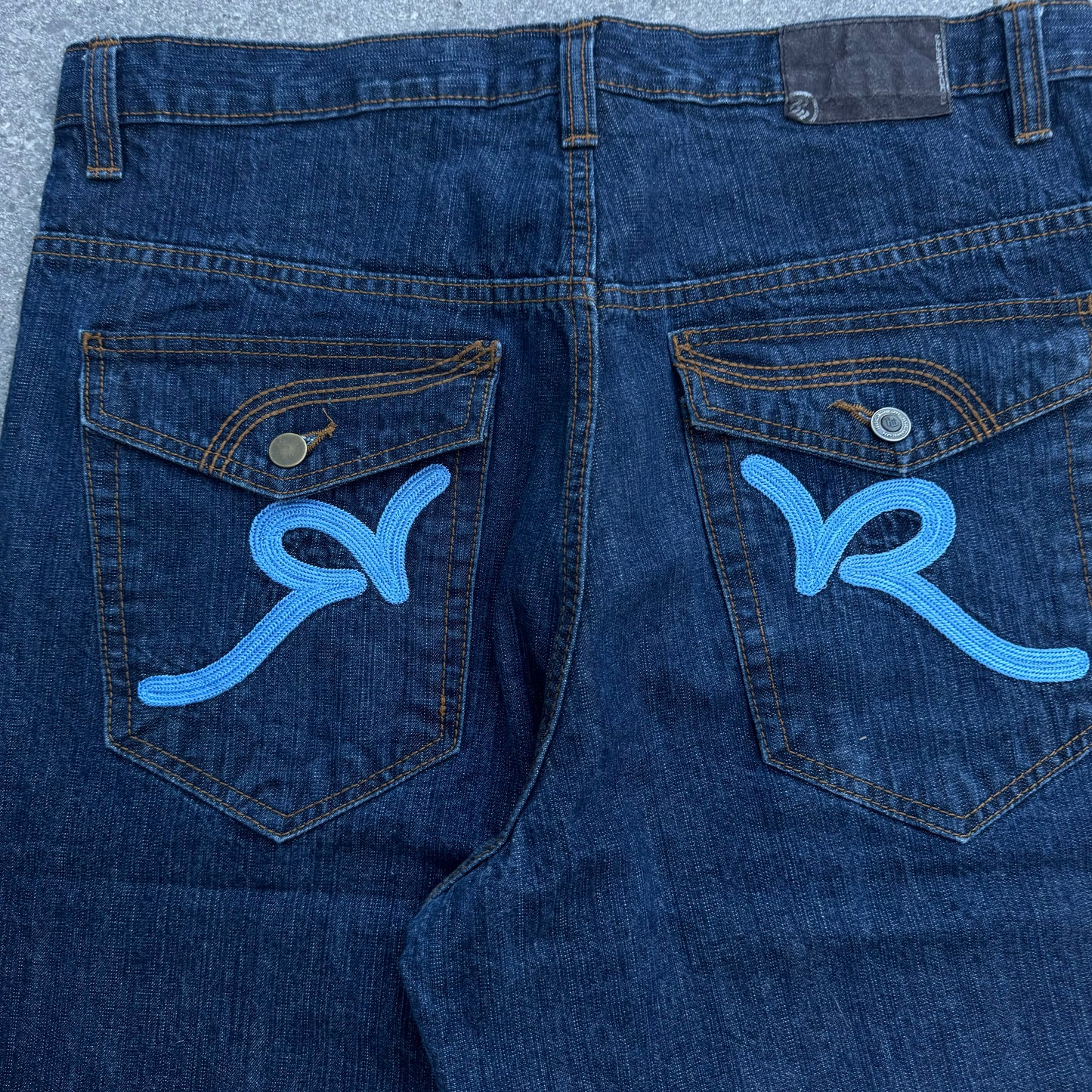 goat rocawear jorts - 36”