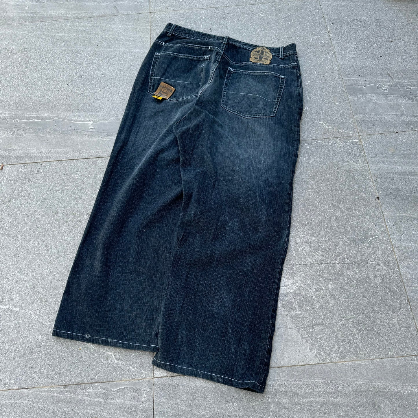 akademiks jeans - 34x29”