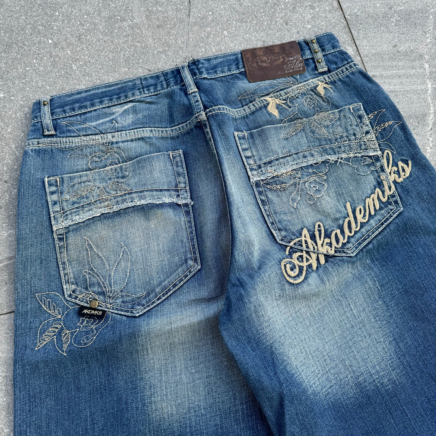 sexy akademiks jorts - 34”